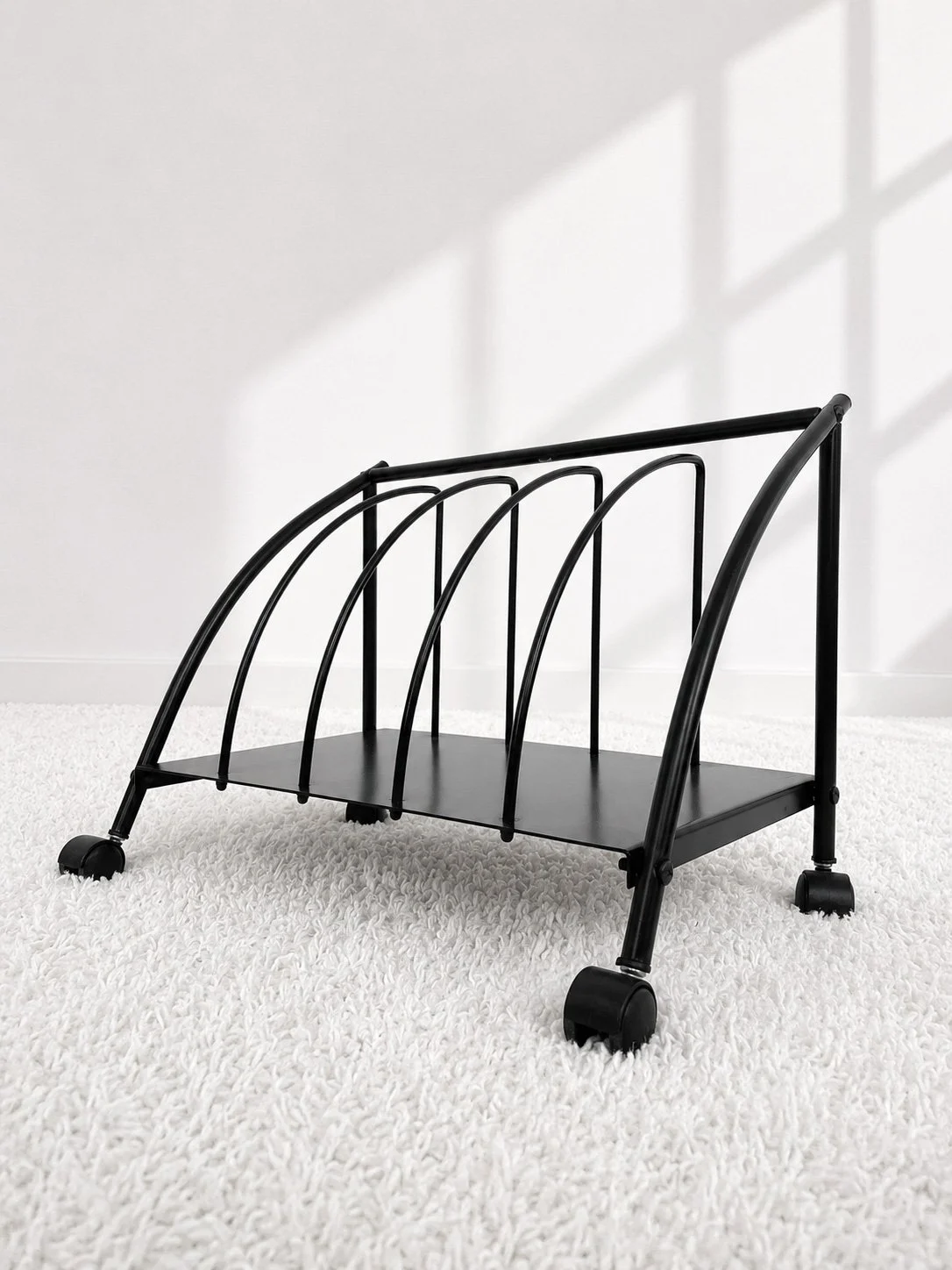 Revistero / soporte para vinilos con ruedas. 90s. Monda Lironda Vintage