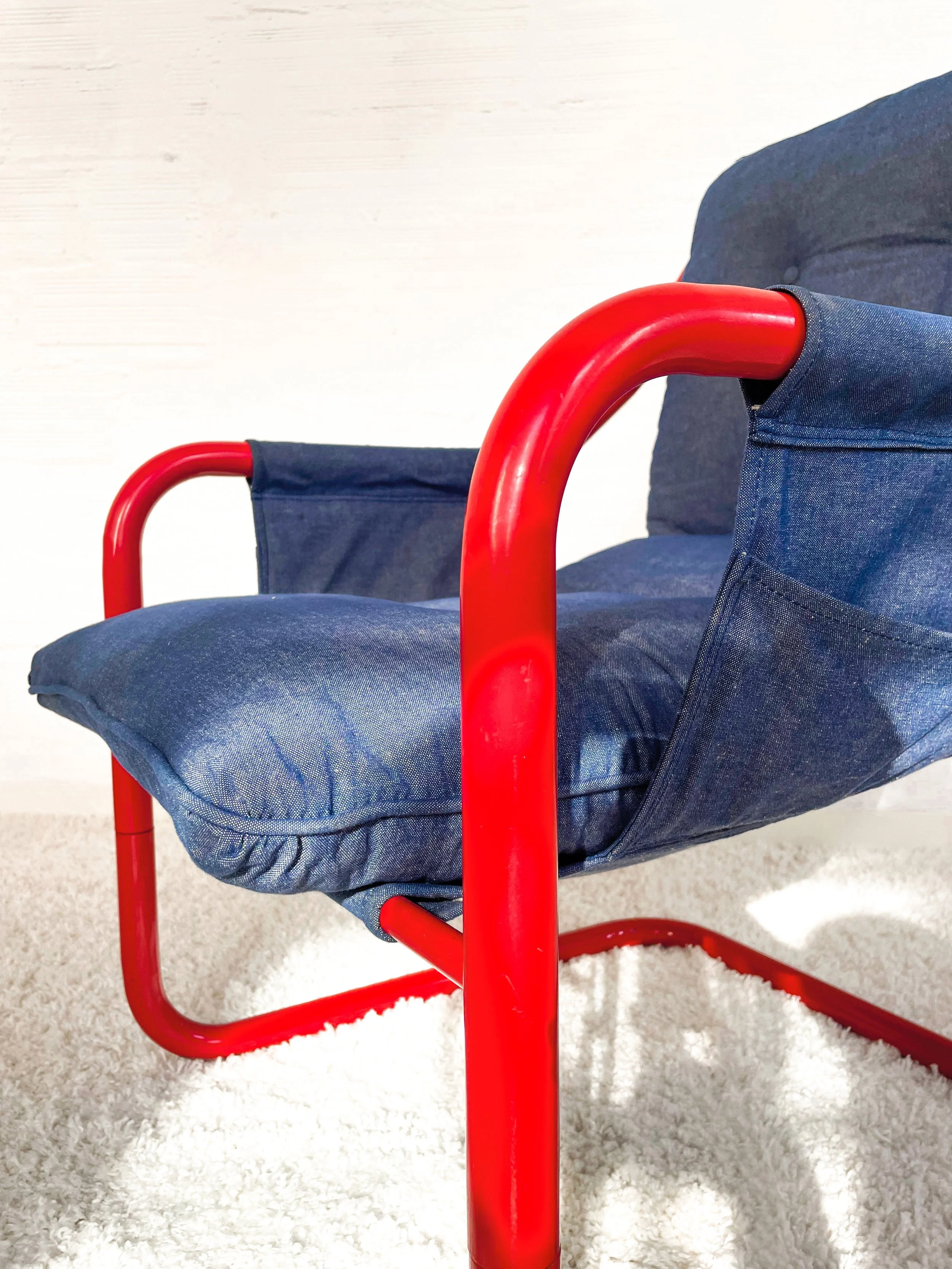 Sillón cantilever escandinavo vintage. 80s. Monda Lironda Vintage