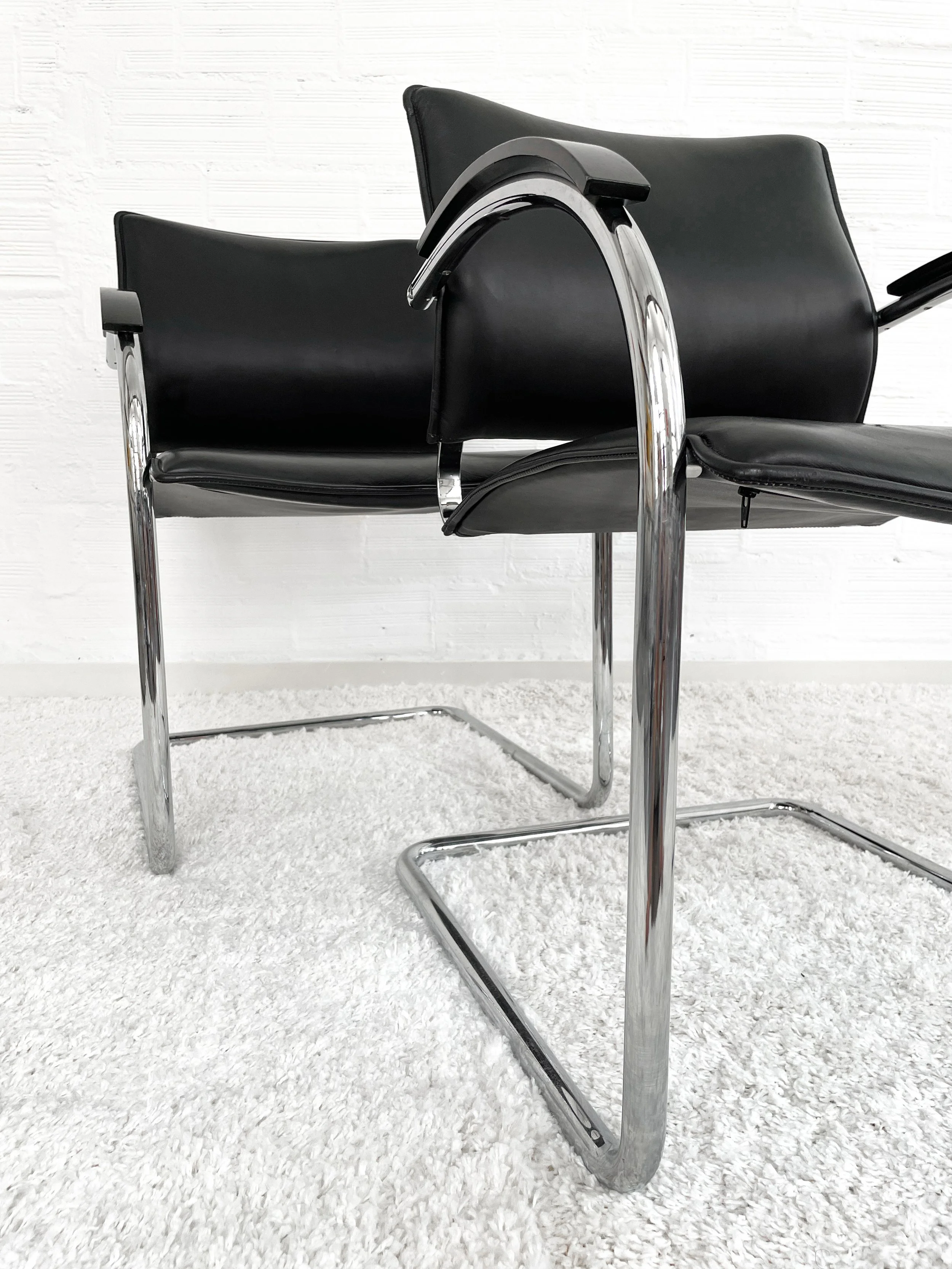 Silla cantilever S78 para Thonet. Alemania 80s. Monda Lironda Vintage