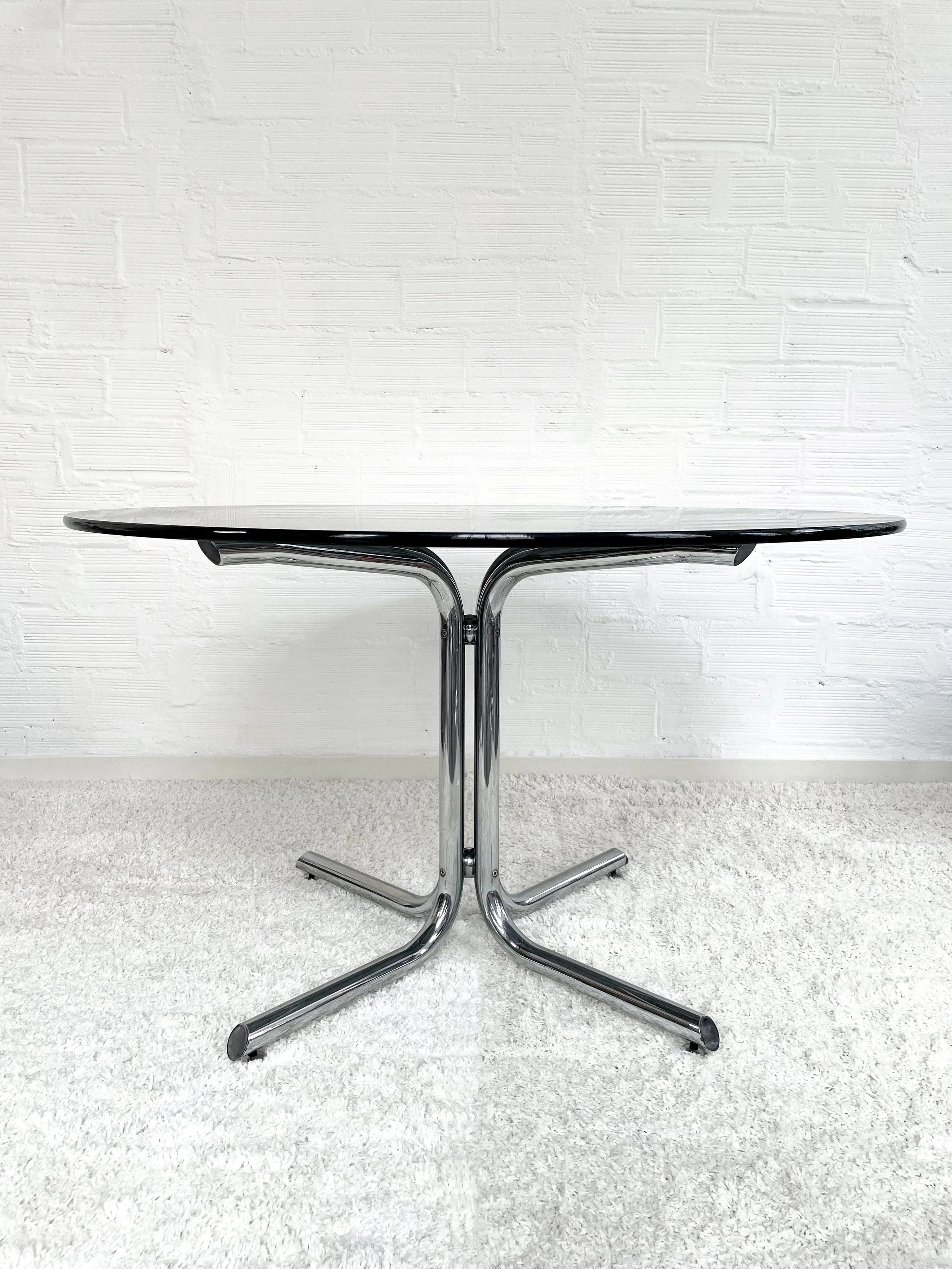 Mesa comedor Mid-century redonda. Años 70. Monda Lironda vintage