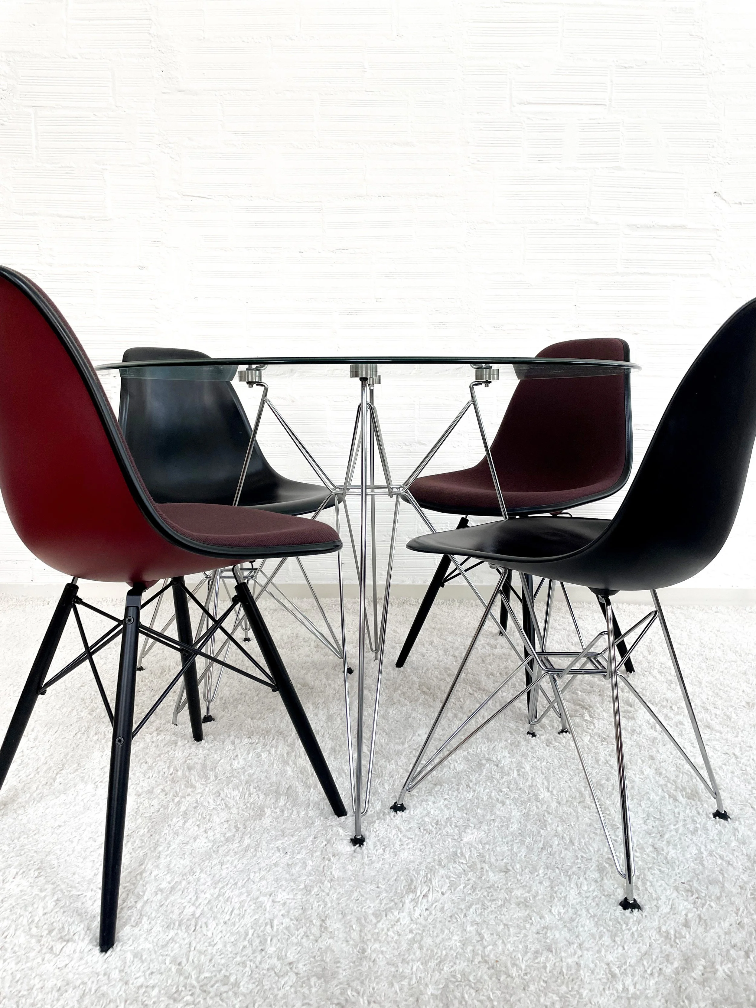 Mesa redonda Eames base Eiffel. Monda Lironda Vintage