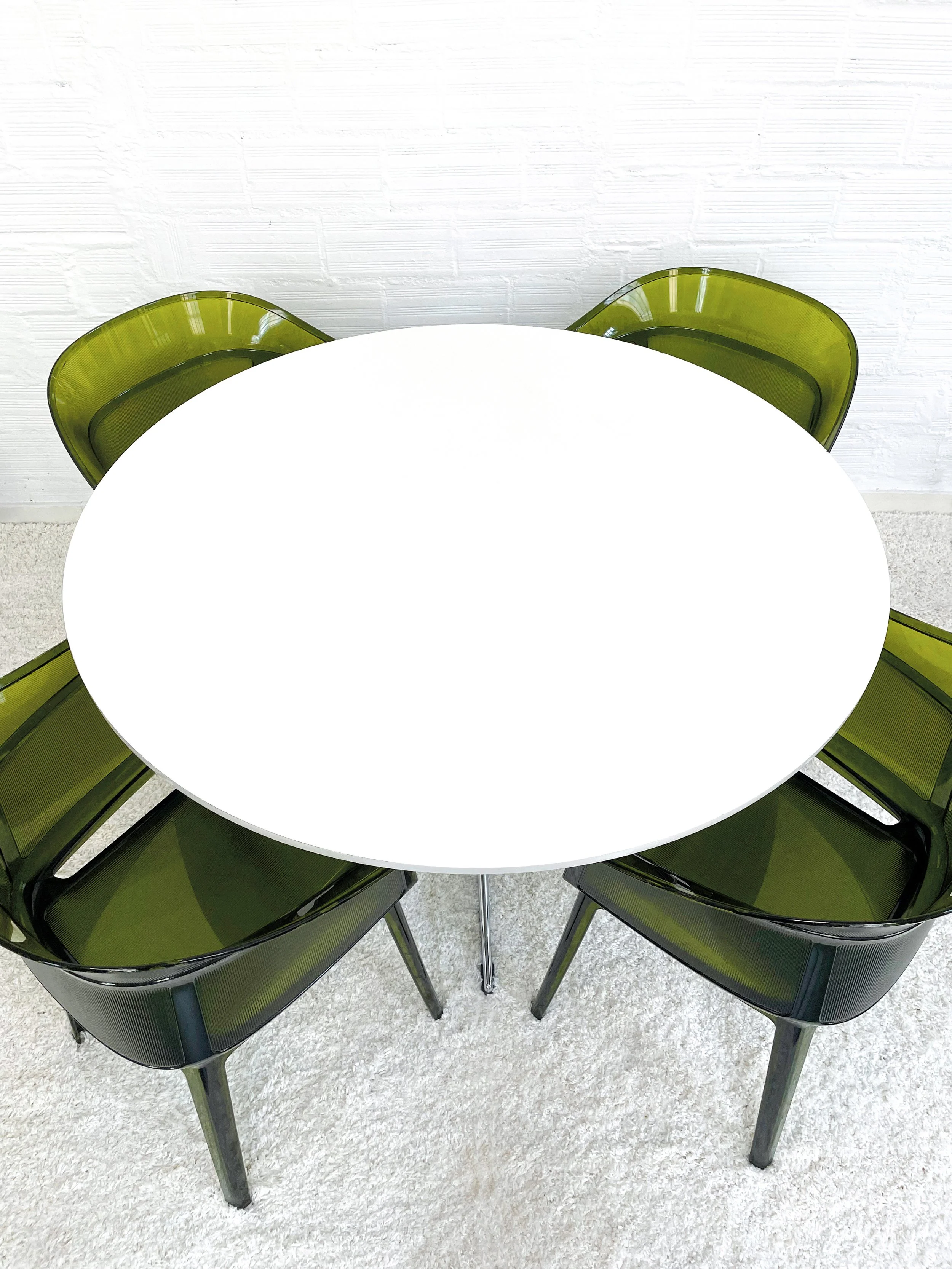 Mesa comedor vintage estilo Tulip. Italia 70s. Monda Lironda Vintage