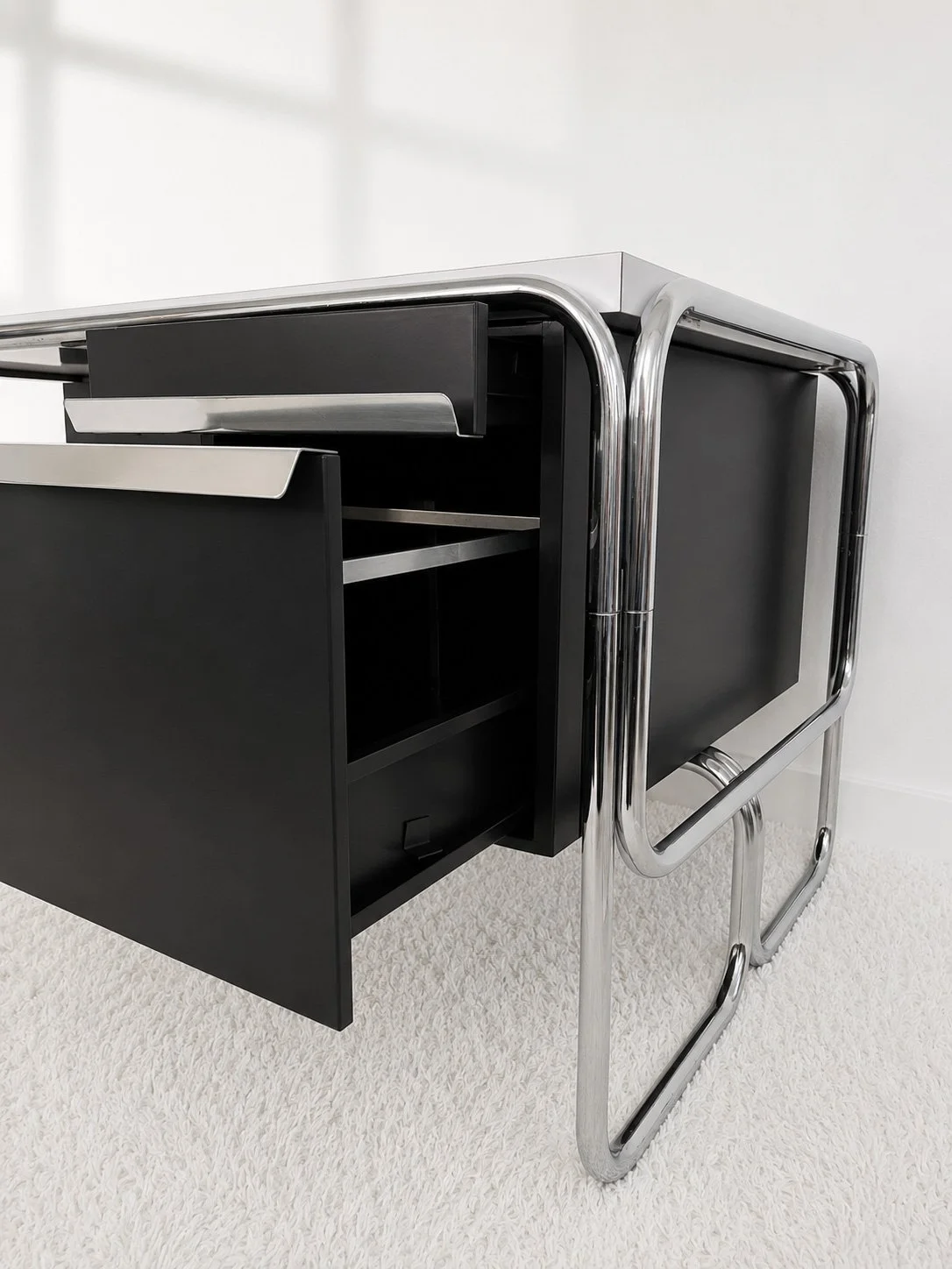 Escritorio Bauhaus metálico. 70s. Monda Lironda Vintage