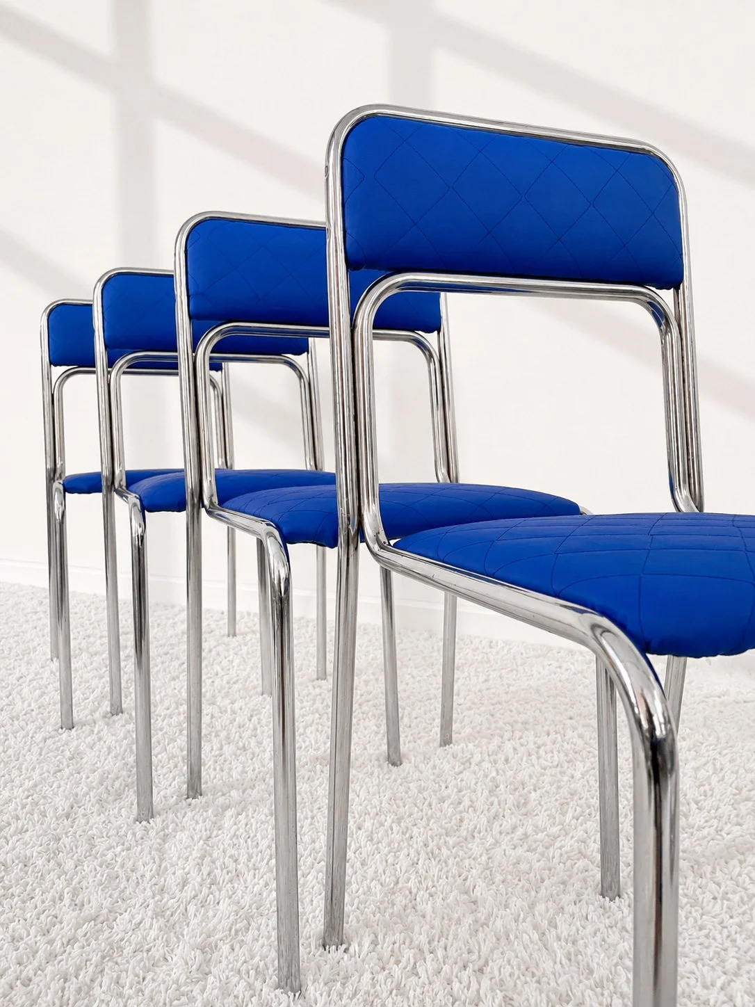 Sillas bauhaus azul índigo. Italia 1970. Monda Lironda Vintage