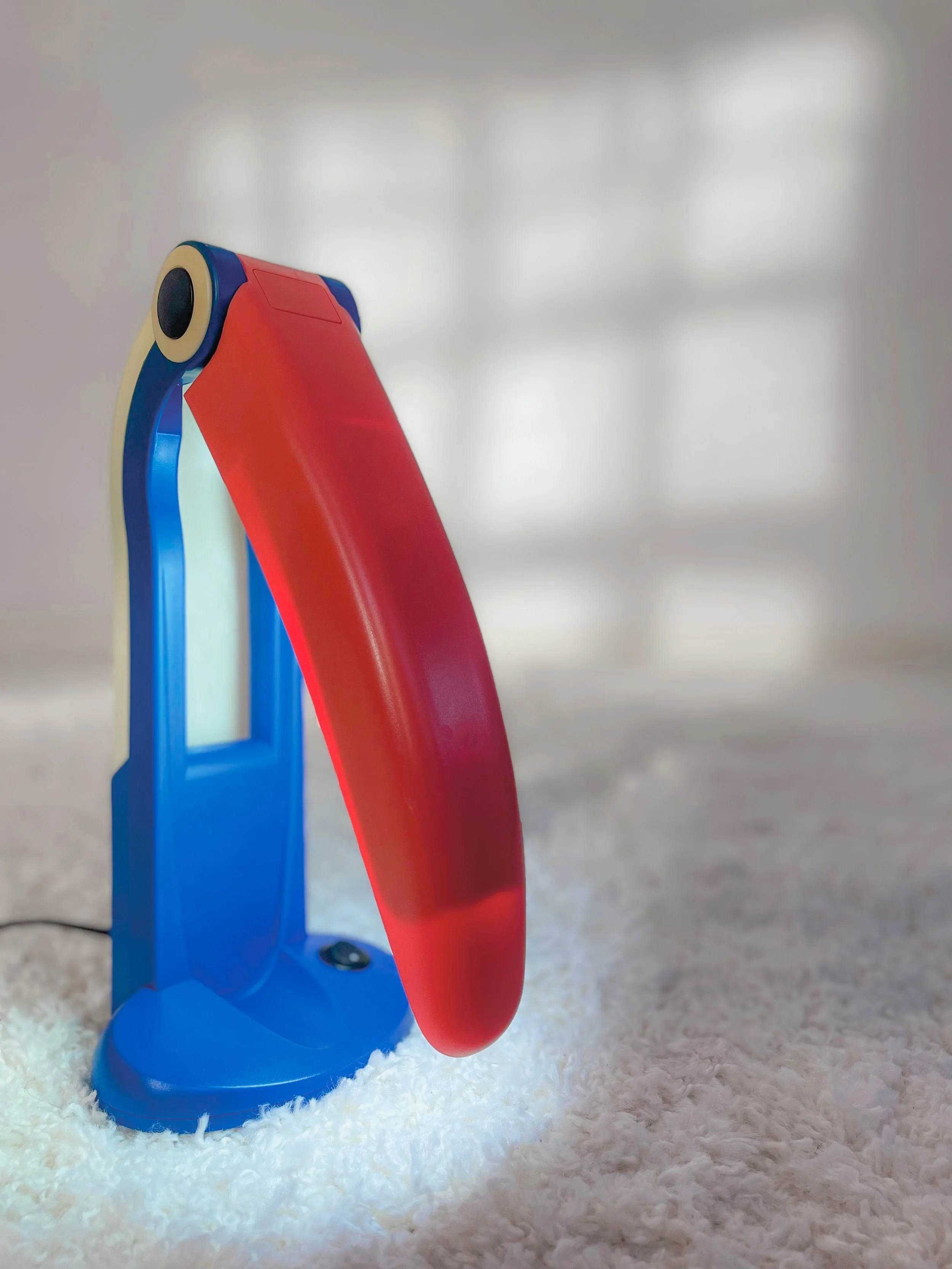 Lámpara de sobremesa Tucán. H.T. Huang. 80s. Monda Lironda Vintage