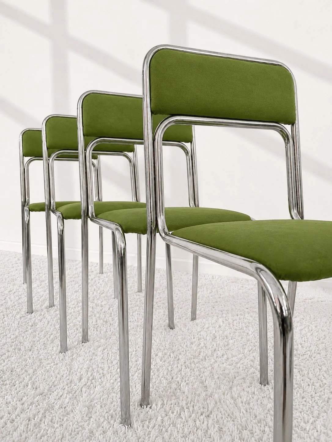Sillas bauhaus terciopelo verde. Italia 1970. Monda Lironda Vintage