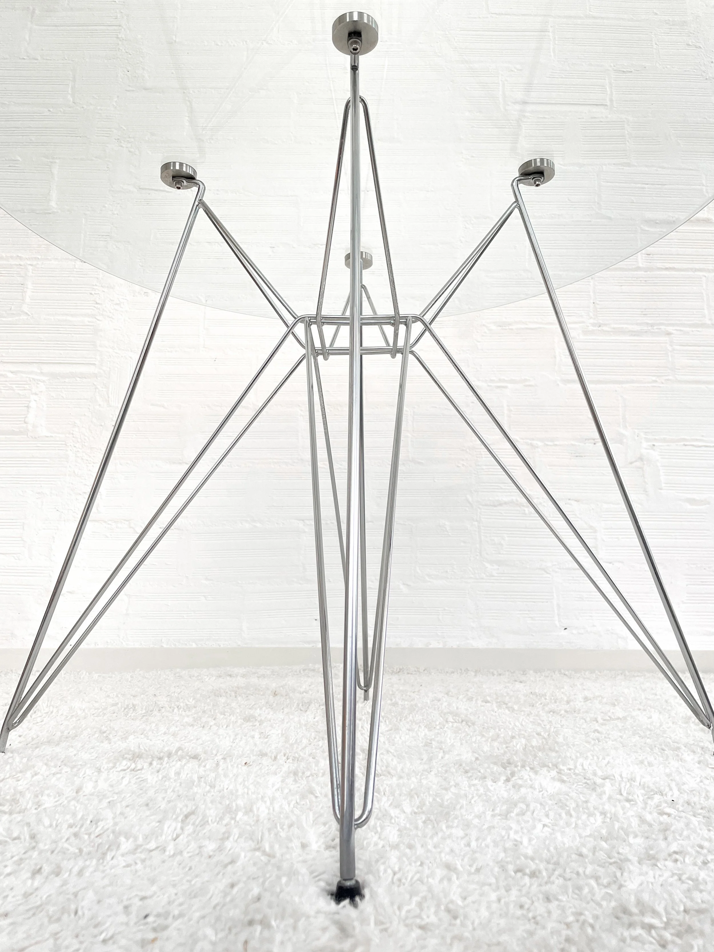 Mesa redonda Eames base Eiffel. Monda Lironda Vintage