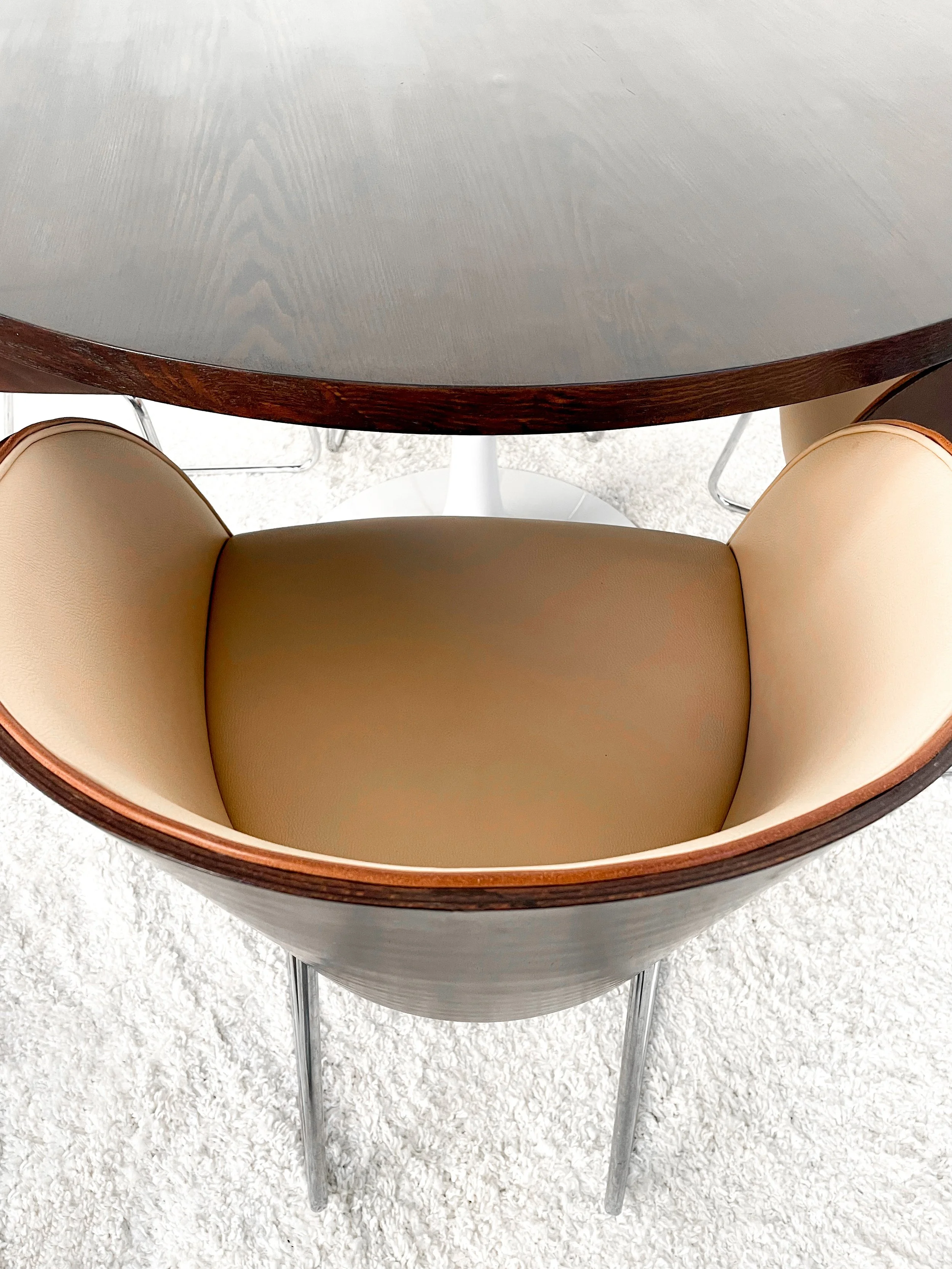 Mesa comedor vintage. Sobre de madera. Pie Tulip. Monda Lironda Vintage