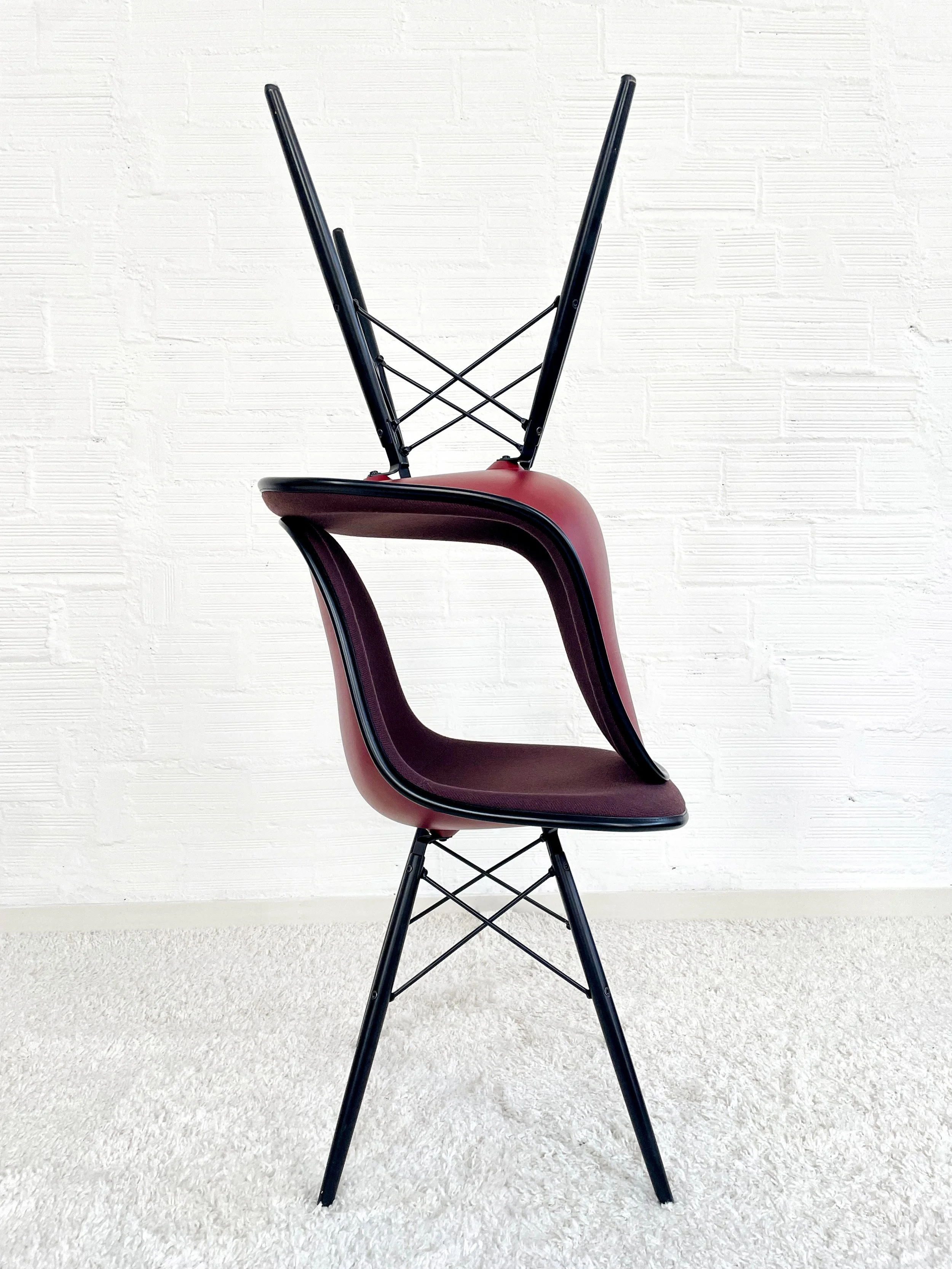 Sillas de Charles y Ray Eames para Vitra. Monda Lironda Vintage