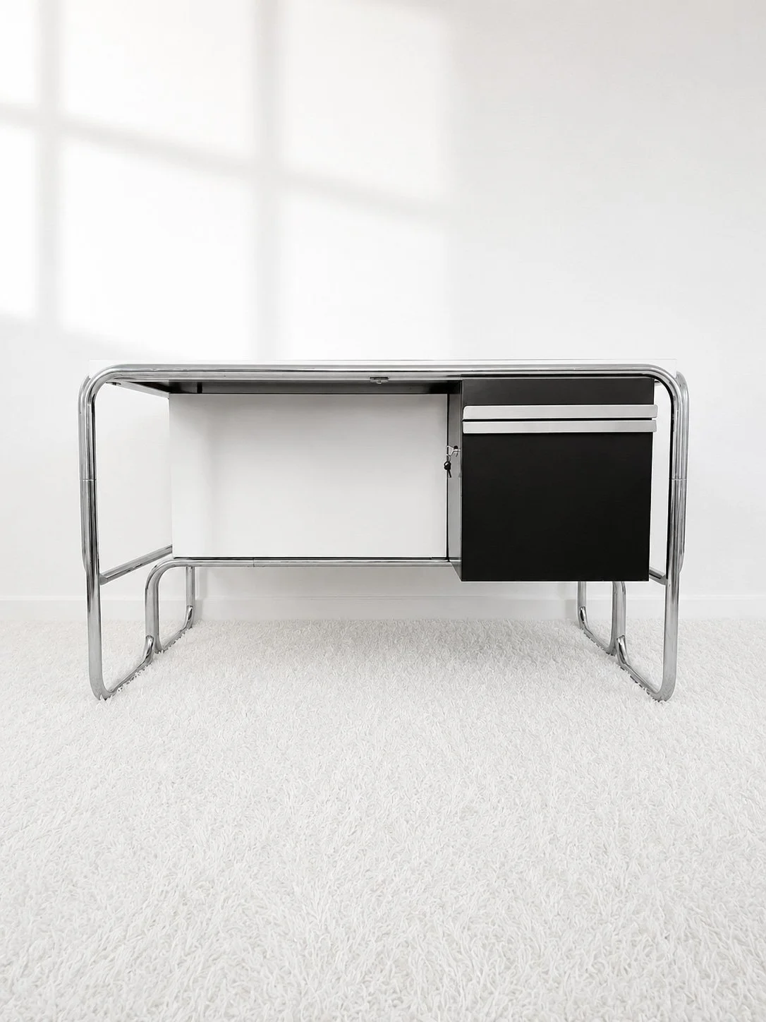 Escritorio Bauhaus metálico. 70s. Monda Lironda Vintage