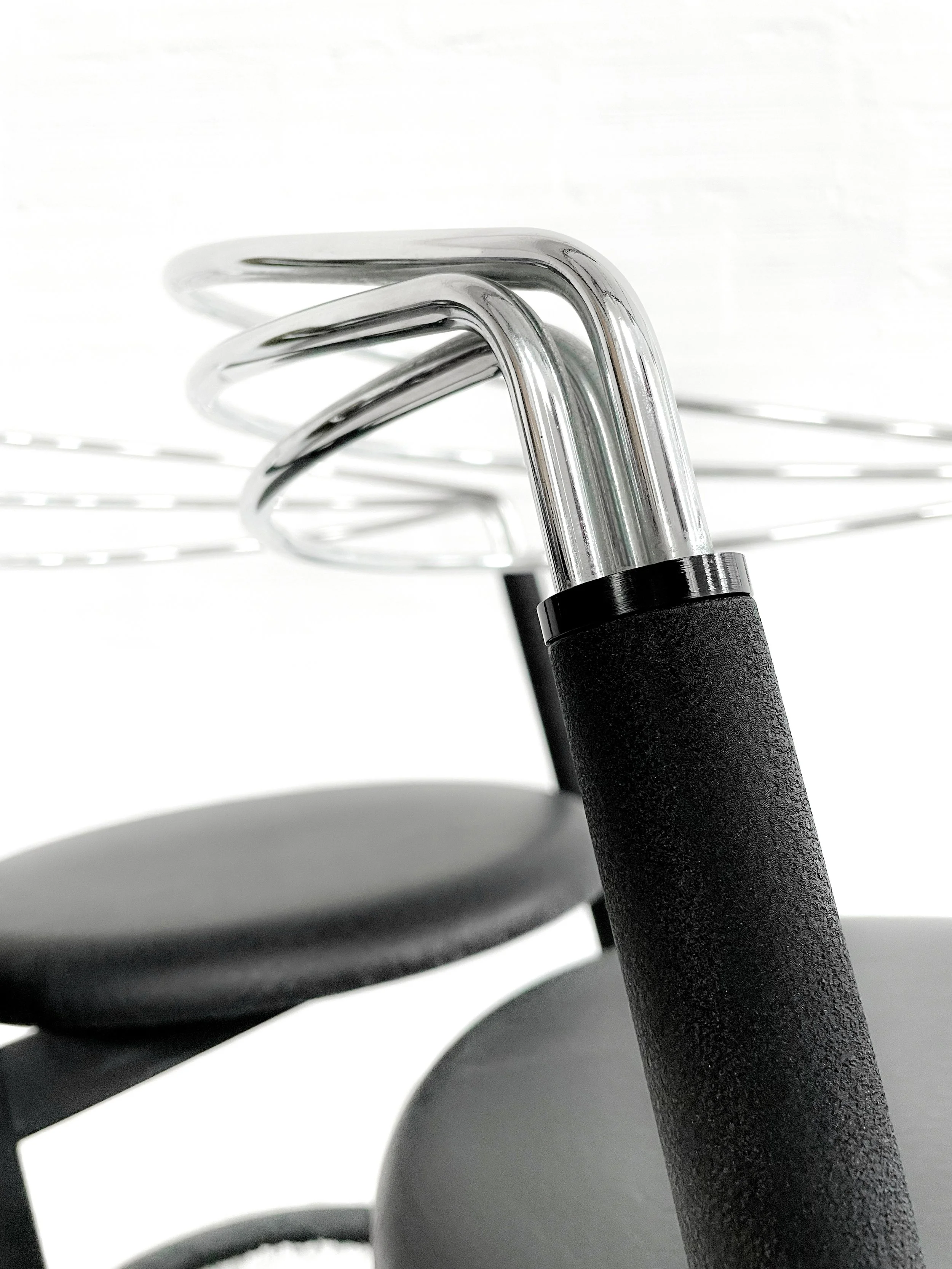 Silla cantilever estilo Willy Rizzo. Italia 70s. Monda Lironda Vintage