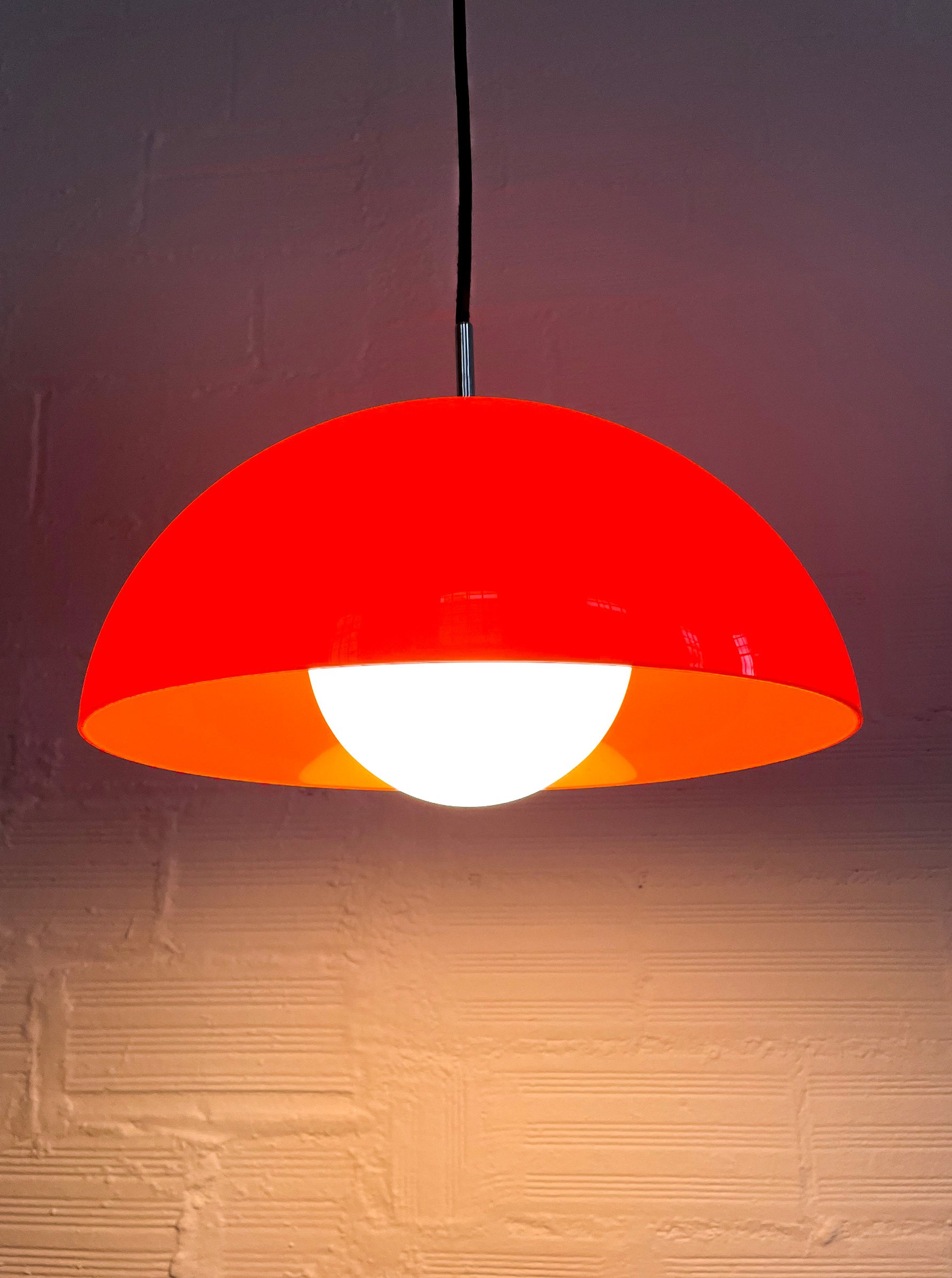 Lámpara vintage estilo Verner Panton. 60s. Monda Lironda Vintage