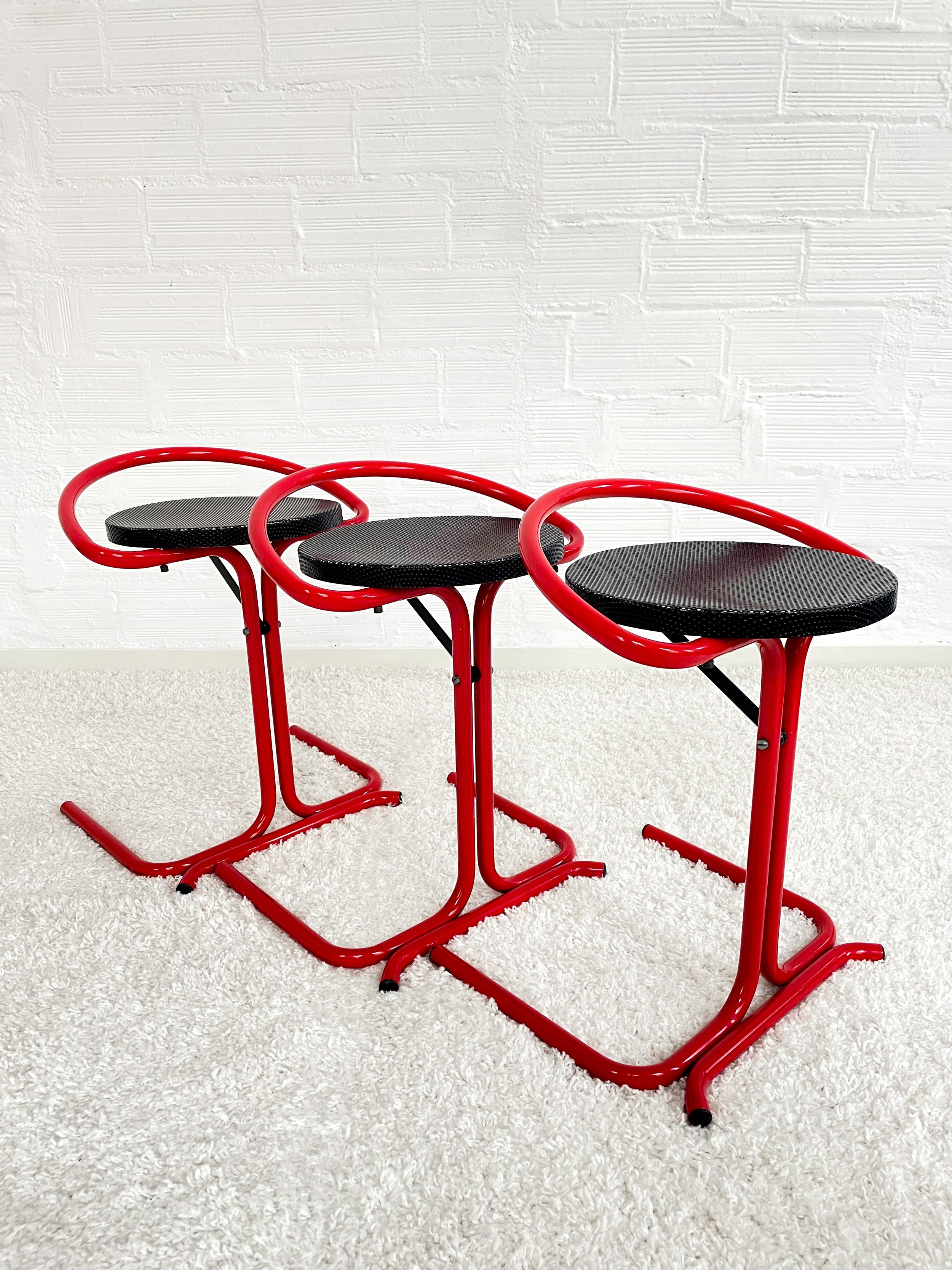 Taburetes postmodernos 80s. Monda Lironda Vintage