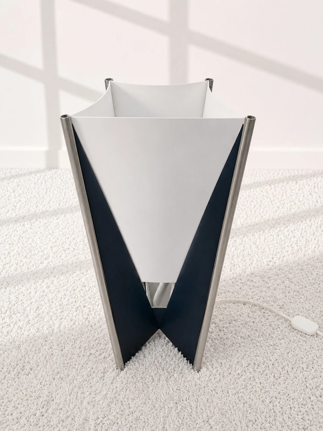 Lámpara de mesa Style para Knoll. Samuel Parker. 80s. Monda Lironda Vintage