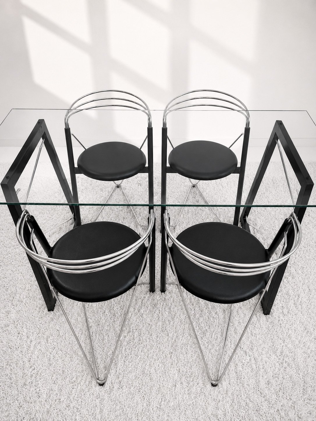 Mesa de comedor postmoderna de inspiración Mario Botta, años 80. Monda Lironda Vintage