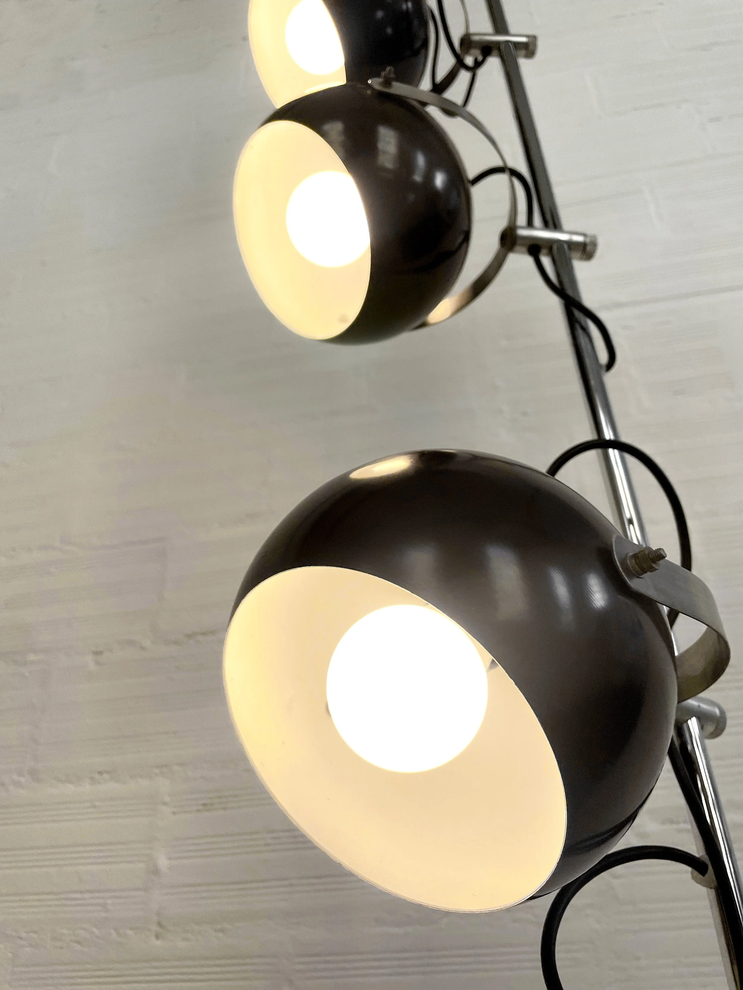 Lámpara de pie Eyeball años 60. Monda Lironda Vintage