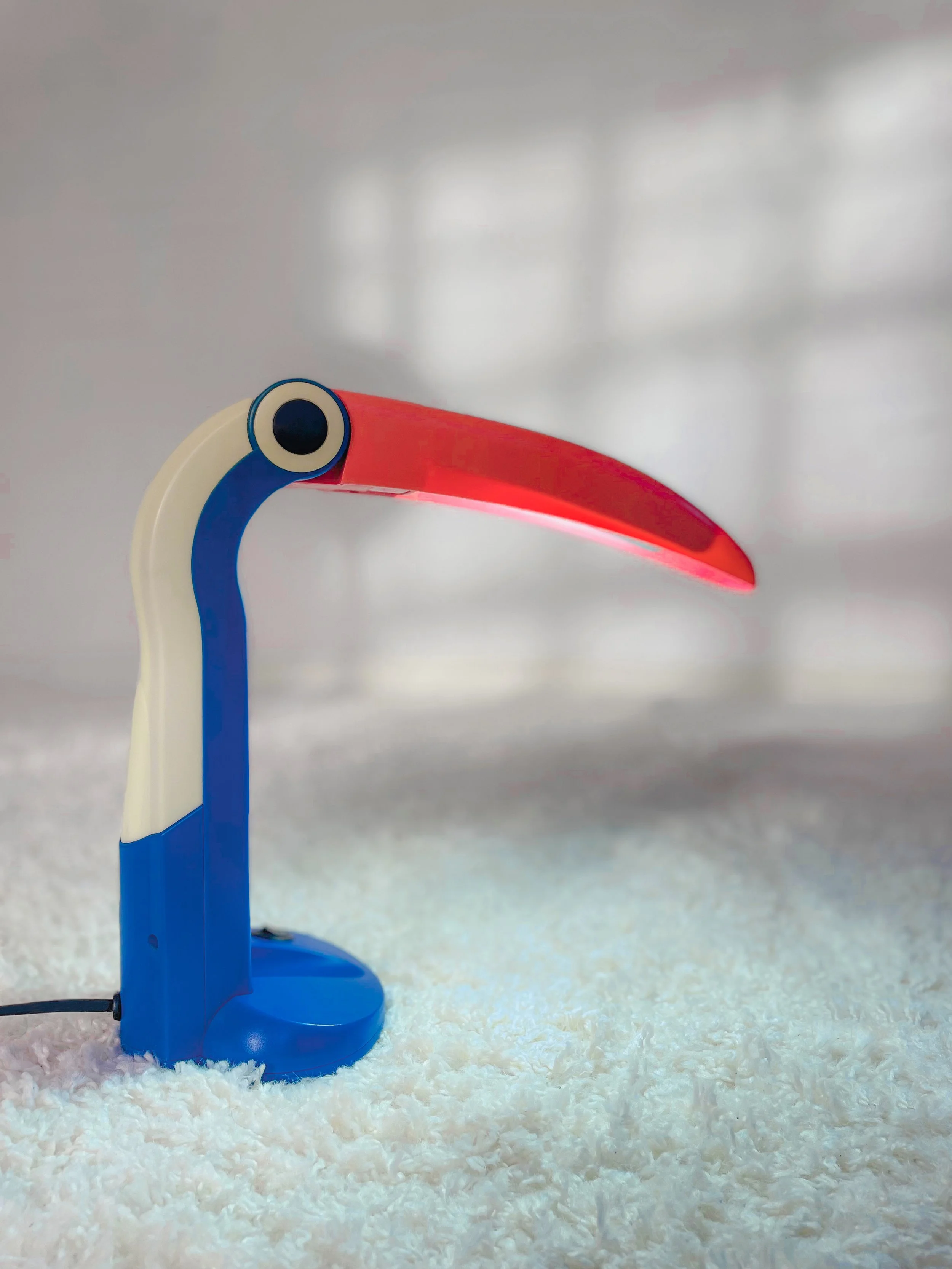 Lámpara de sobremesa Tucán. H.T. Huang. 80s. Monda Lironda Vintage