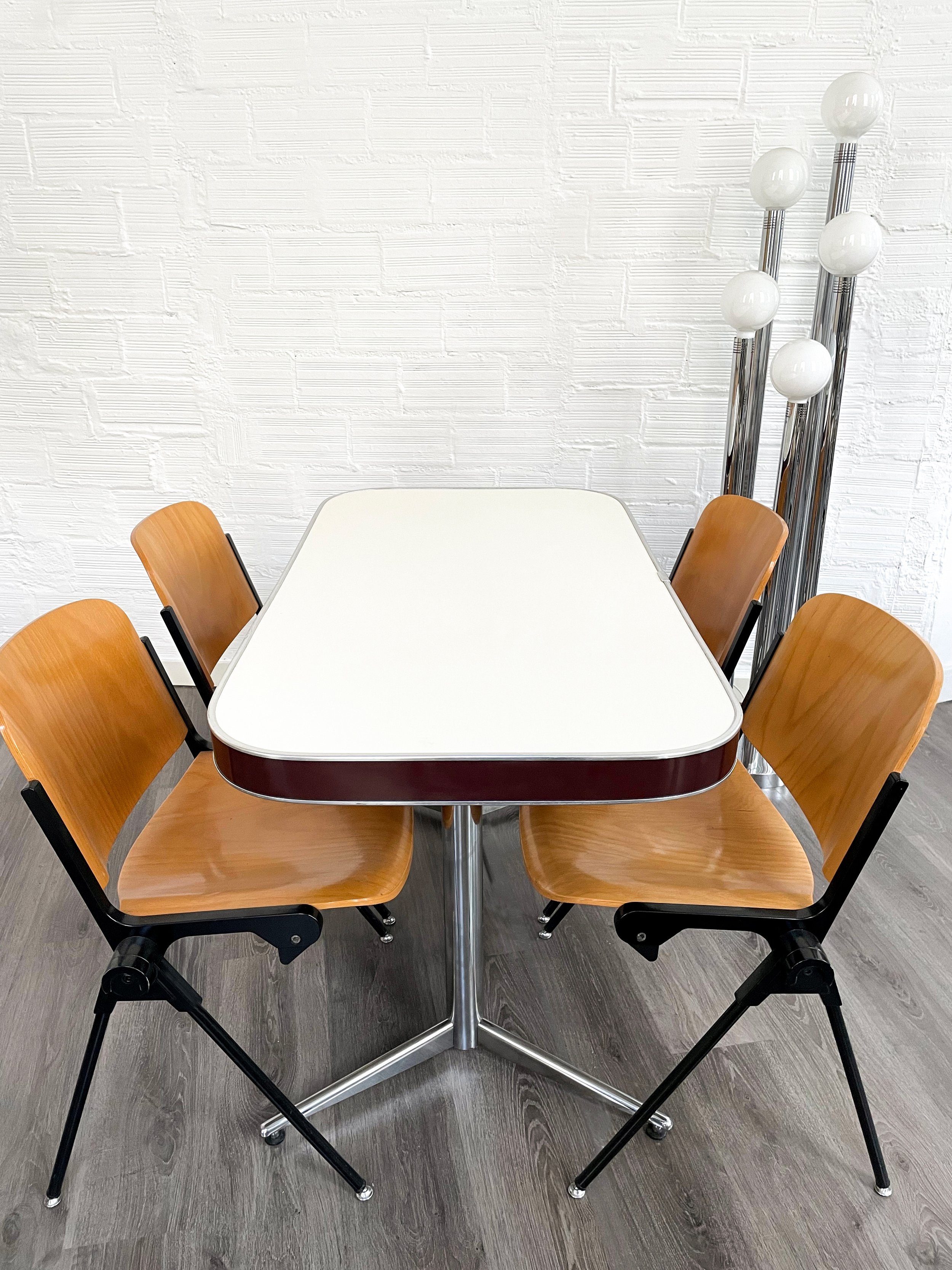 Mesa comedor vintage rectangular. Vegasa. 60s. Monda Lironda Vintage