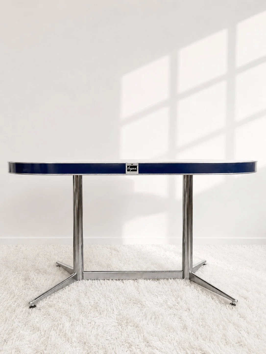 Mesa comedor ovalada Vegasa. 60s. Monda Lironda Vintage