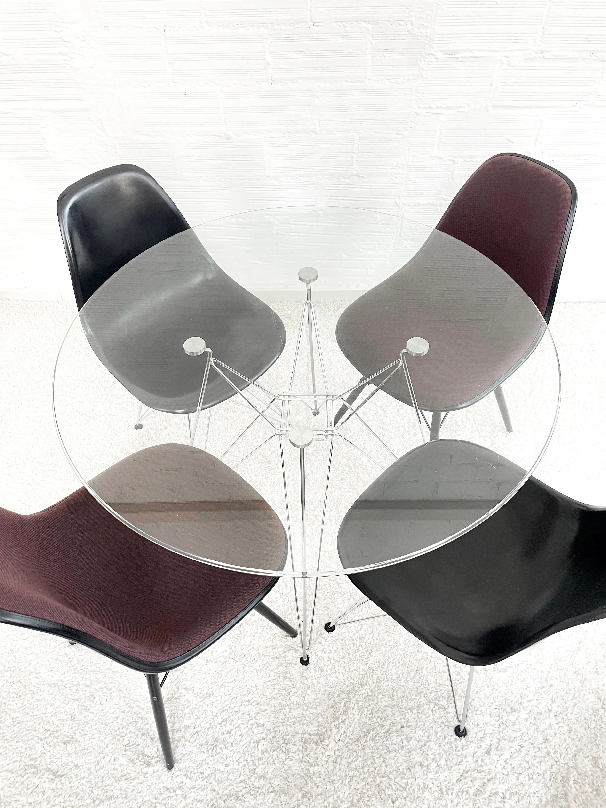 Mesa redonda Eames base Eiffel. Monda Lironda Vintage