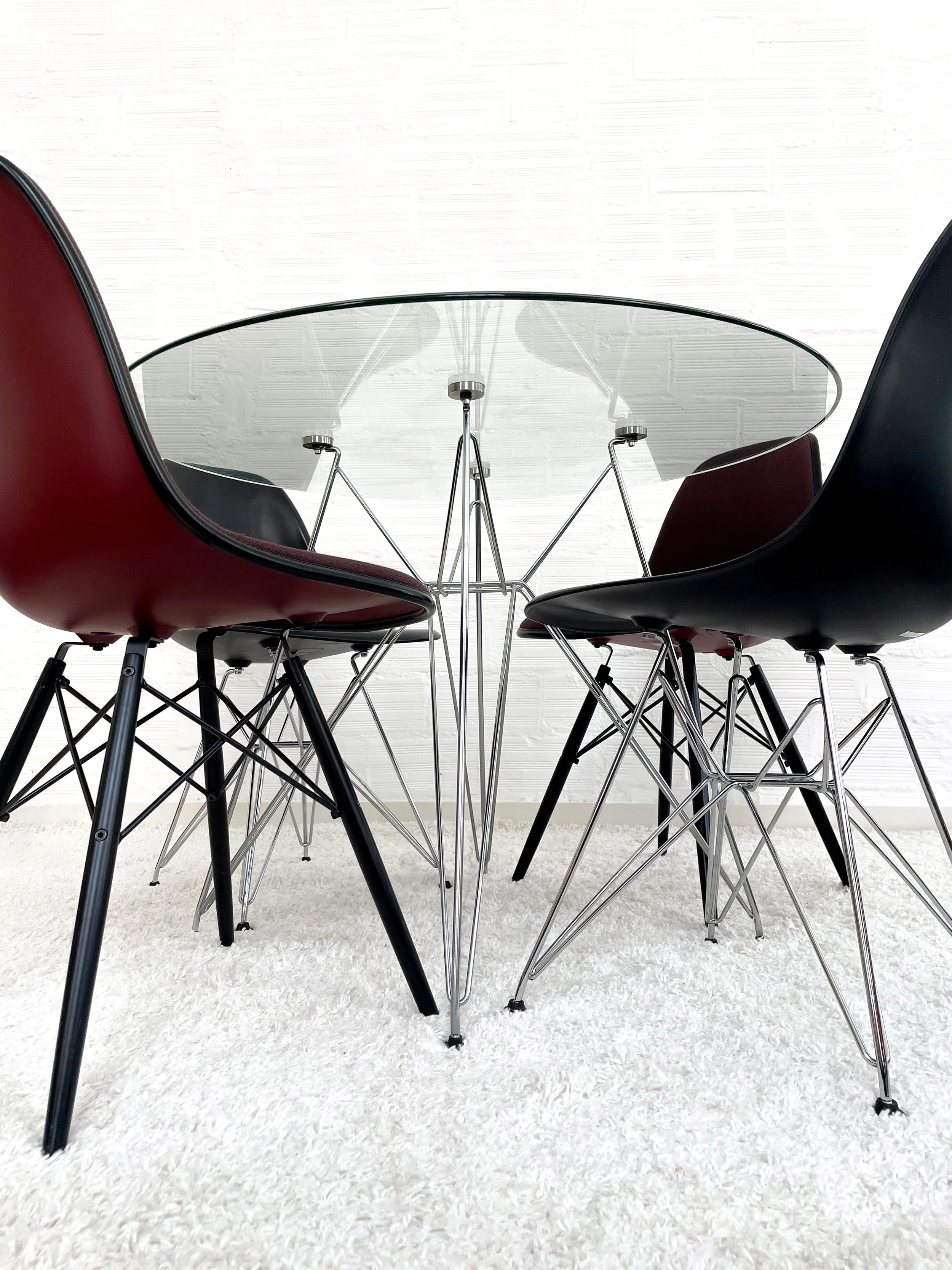 Mesa redonda Eames base Eiffel. Monda Lironda Vintage