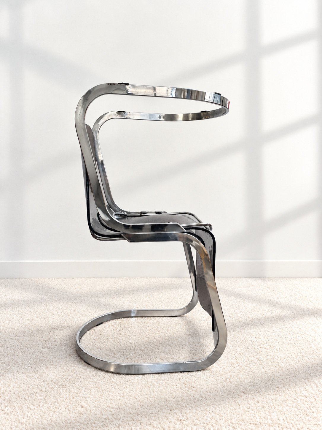 Sillas cantilever Roche Bobois. Francia, años 70.