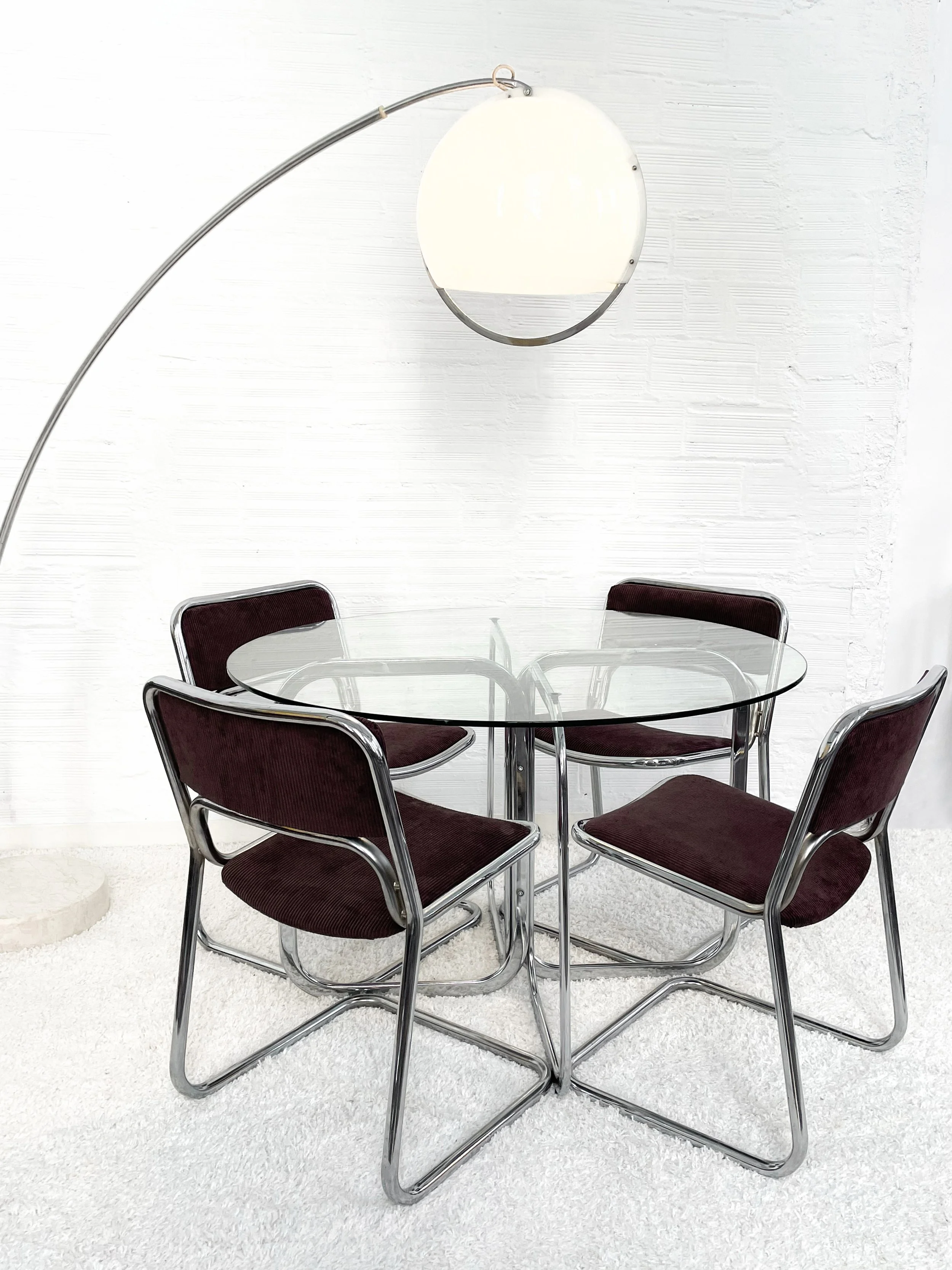 Silla cantilever. Italia 70s. Tapizado, pana chocolate. Monda Lironda Vintage