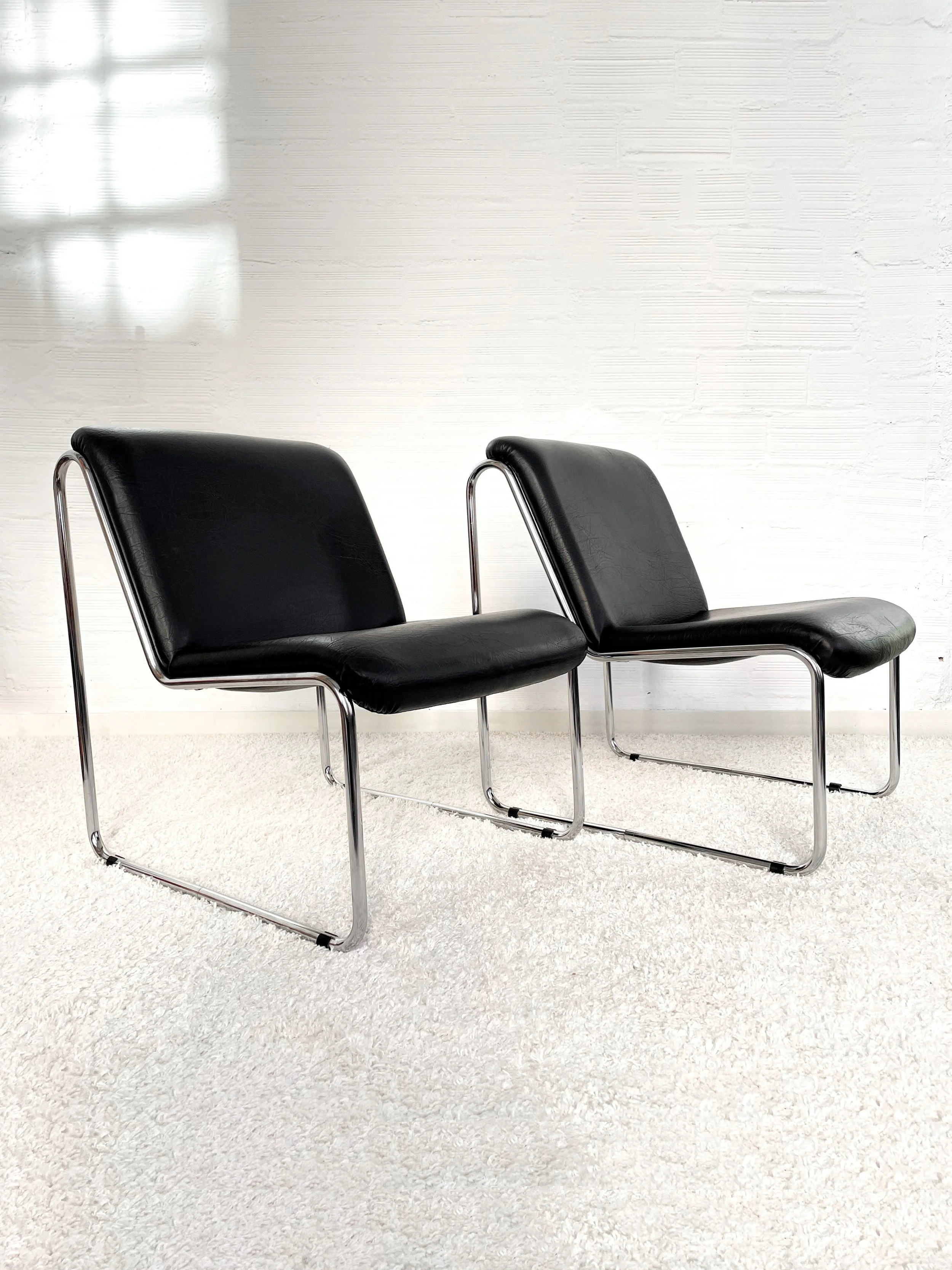 Butaca tubular Mid-Century. Monda Lironda Vintage