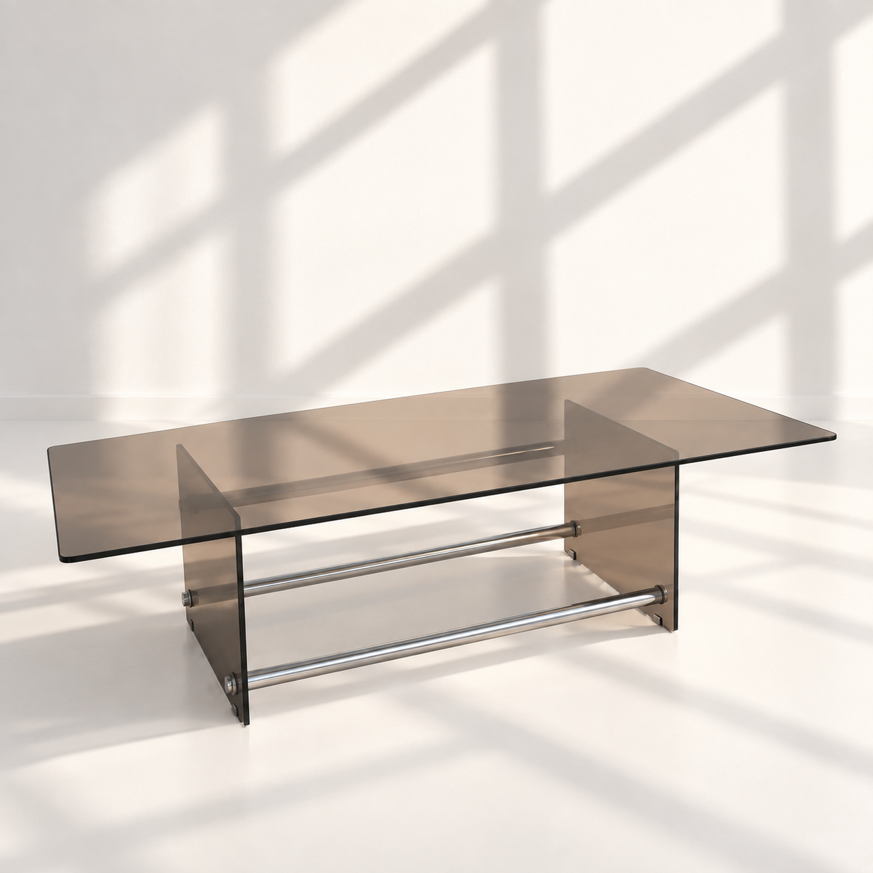 Mesa de centro italiana. Cristal ahumado. Circa 1970. Monda Lironda Vintage