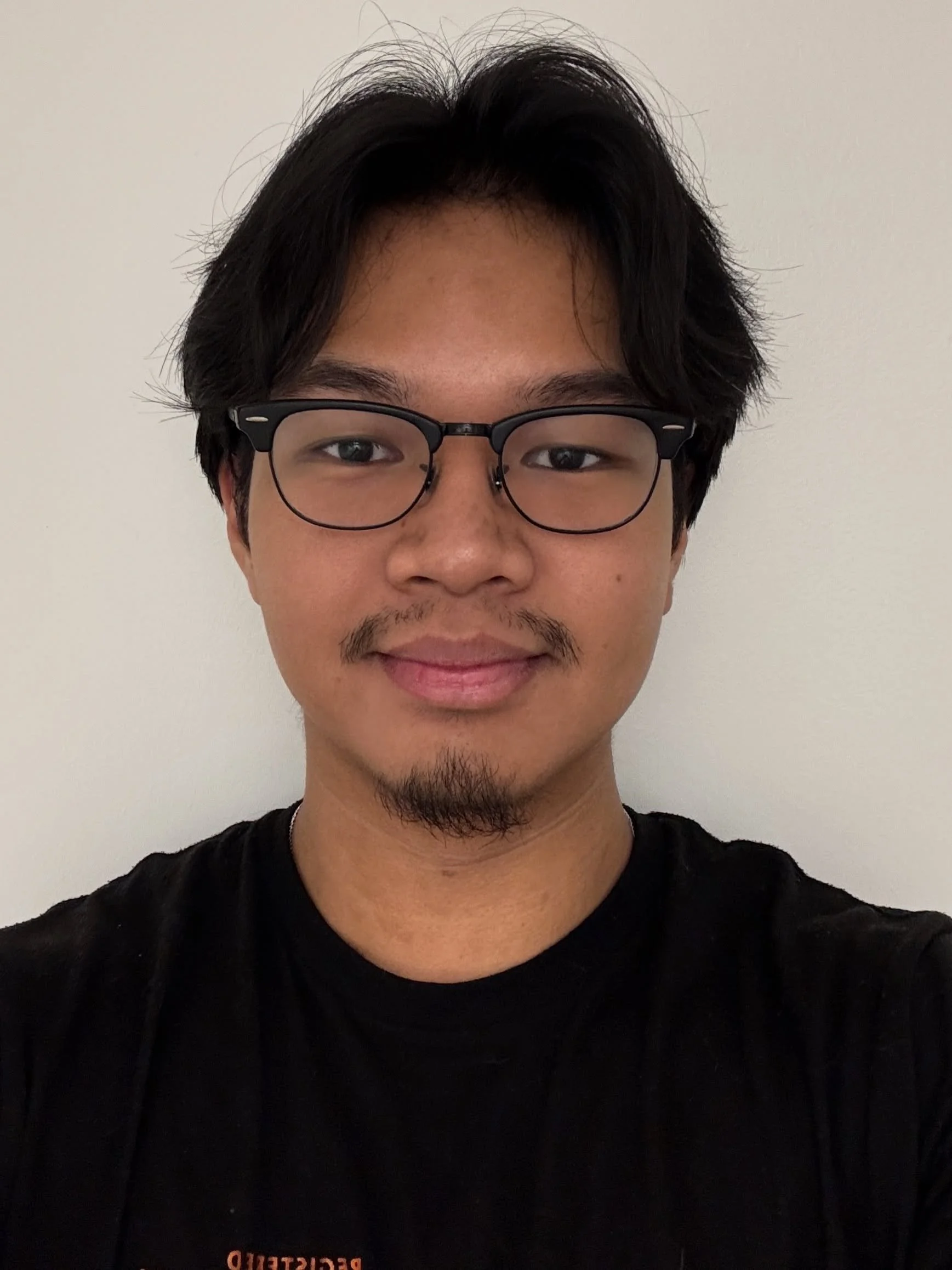 Say hello to Jonathan!! 👋🏼

He is currently working towards graduating the Registered Massage Therapy (RMT) program at Langara College and studying to write his registration exams. He is known for his calm and empathic demeanour, listening to each 