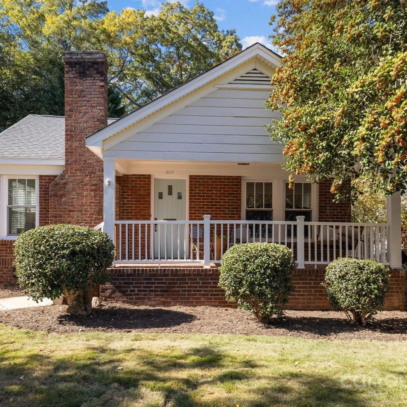 ✨ Welcome to Chimney Knoll! ✨

I&rsquo;m thrilled to bring you alongside the transformation of a very special place: Chimney Knoll. 🏡🍂

Tucked away in Plaza Midwood here in Charlotte, Chimney Knoll is a cozy 1940s craftsman bungalow that has been m