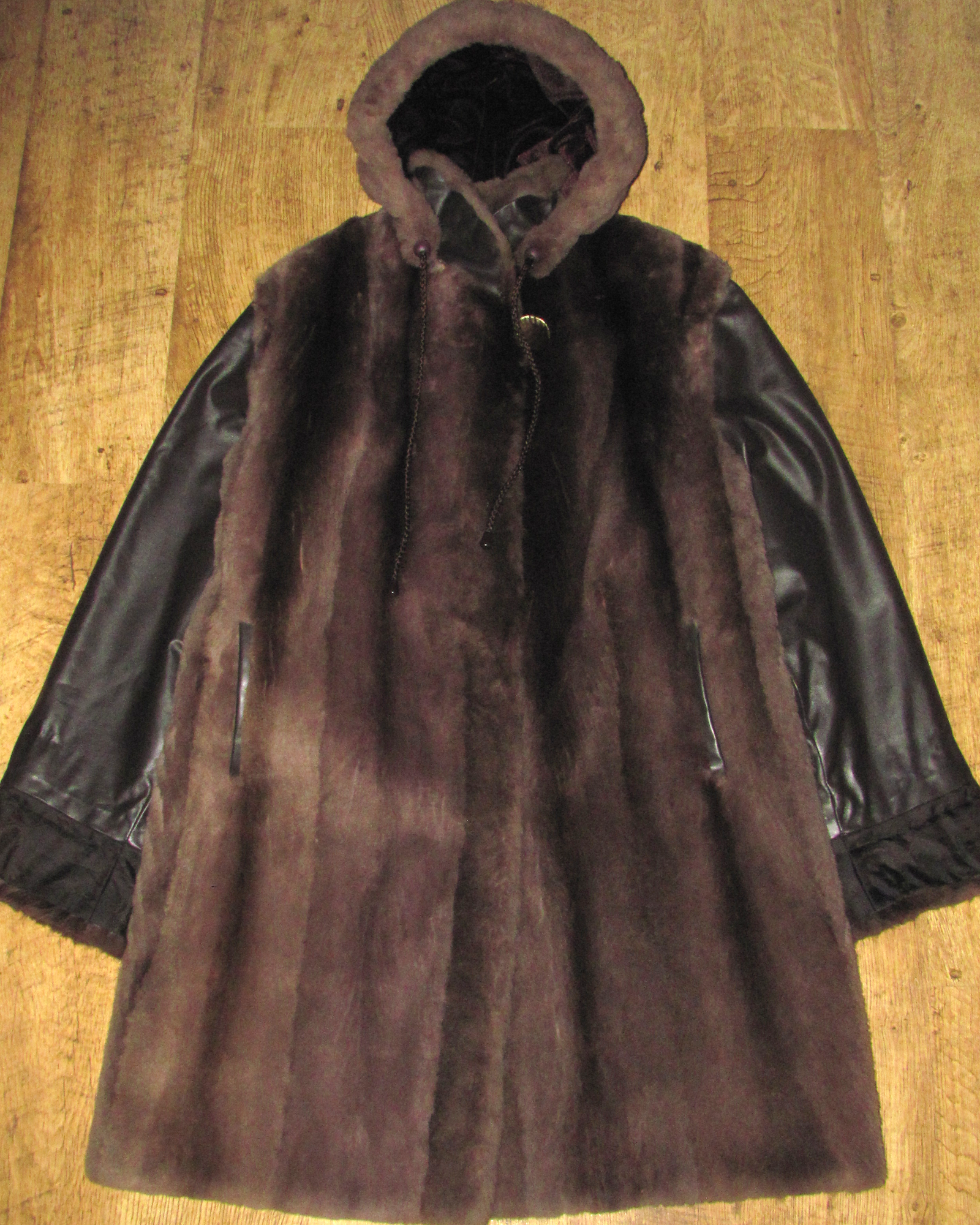 Vintage Fur Coat With Leather Sleeves