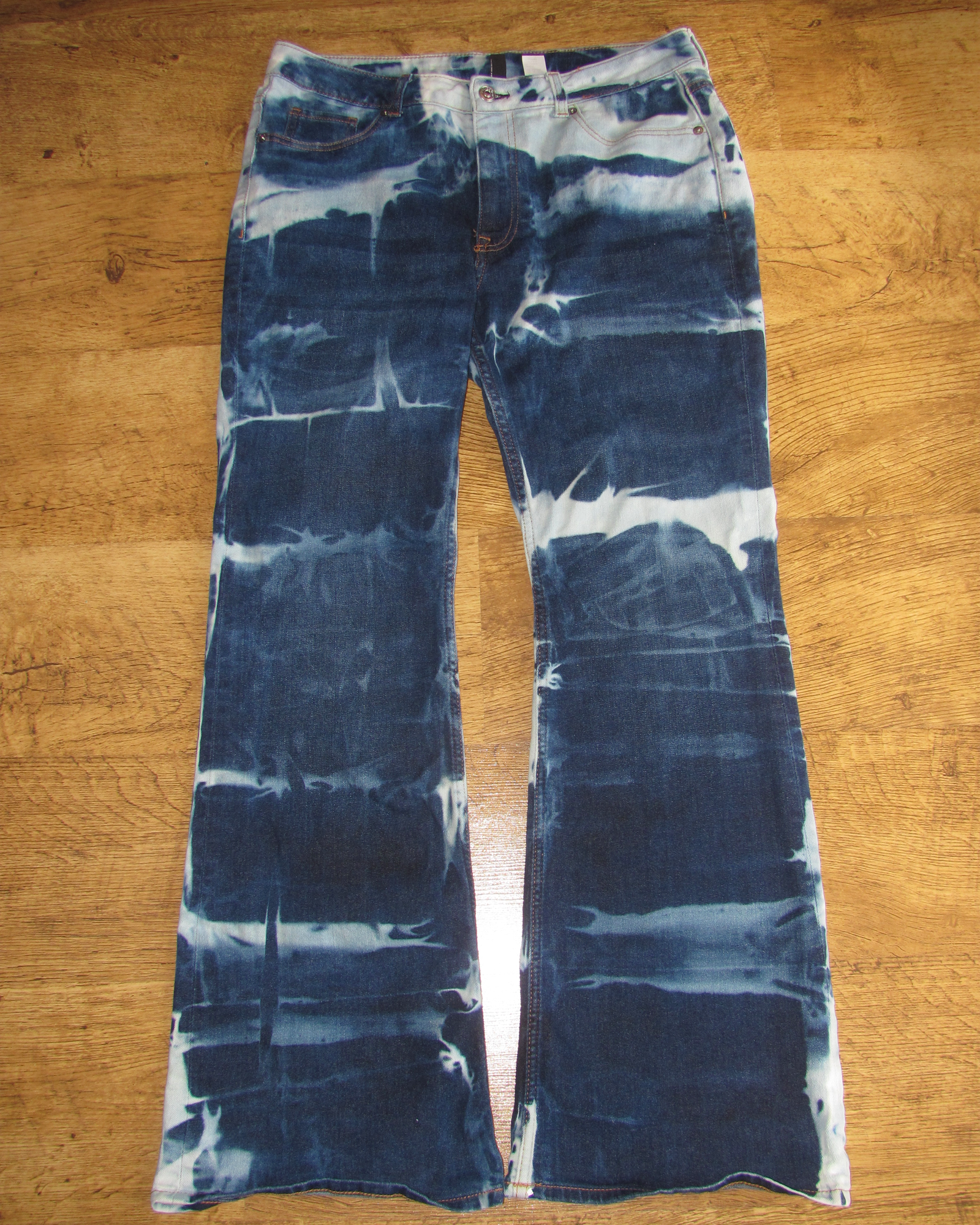 blue boot cut flared bleached0.png