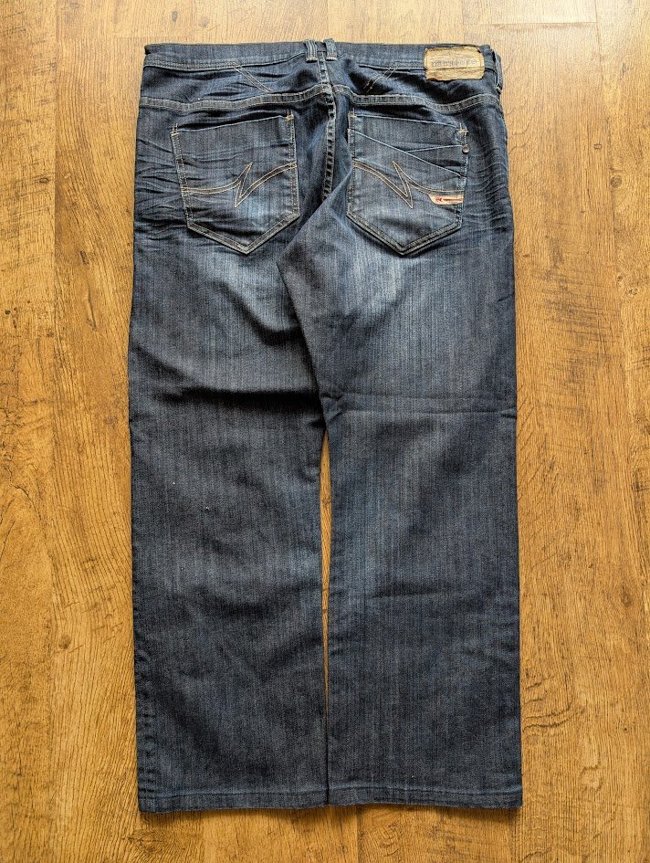 Parasuco Straight Legged Jeans