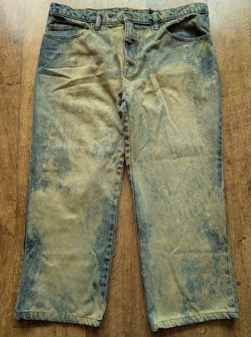 Cropped Bleach Splatter Green Denim Jeans