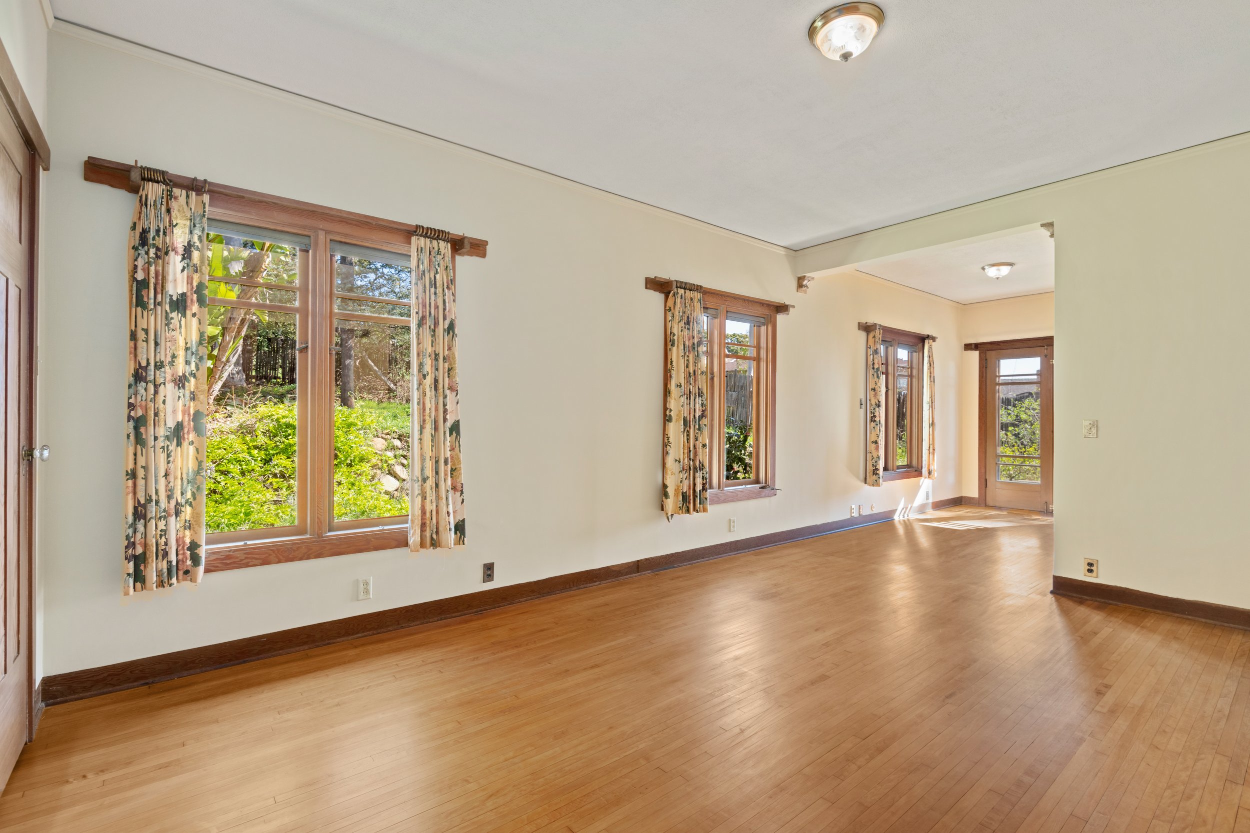 36 - Bedroom 3.jpg