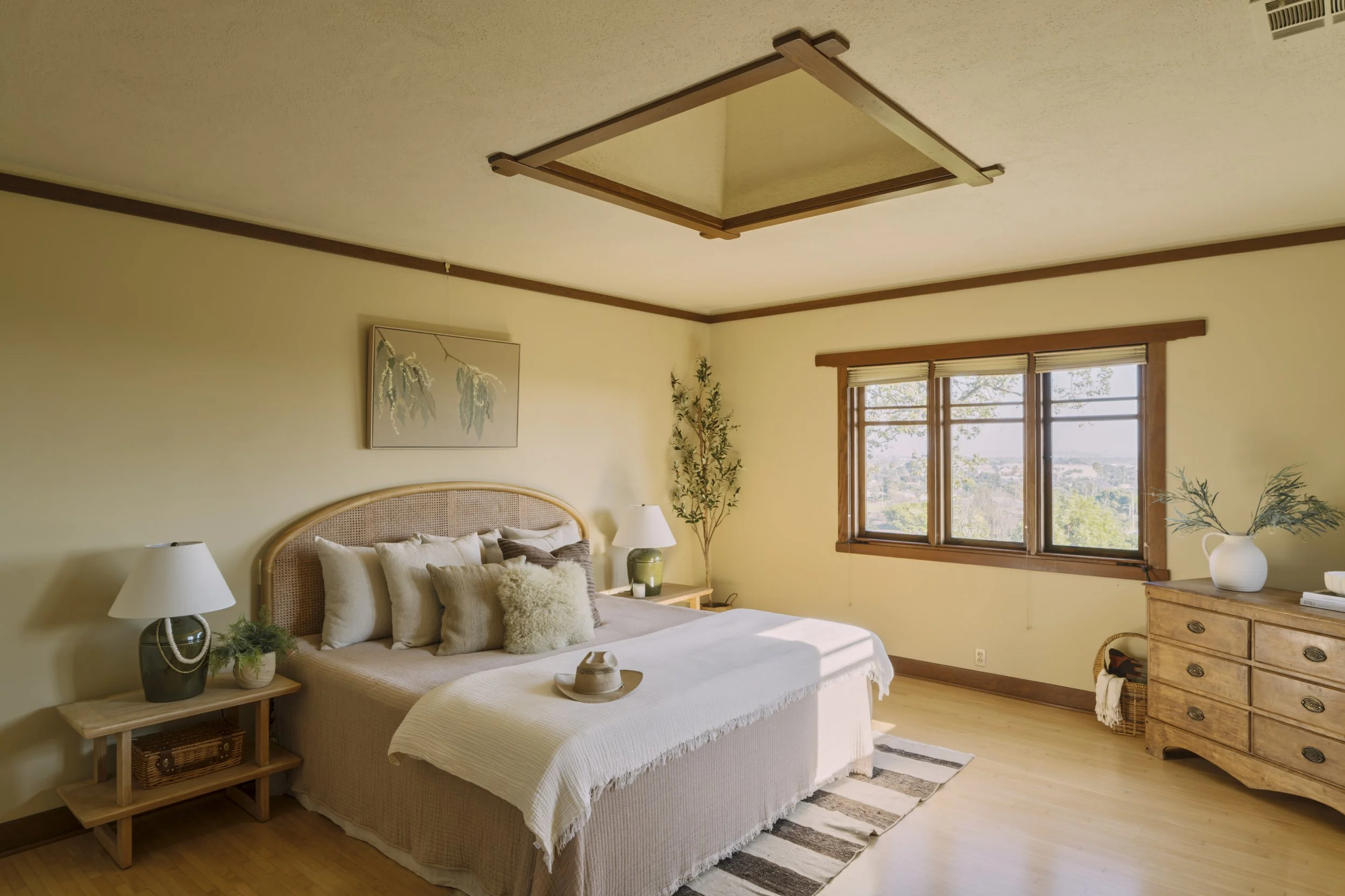 Master Bedroom - 02.jpg