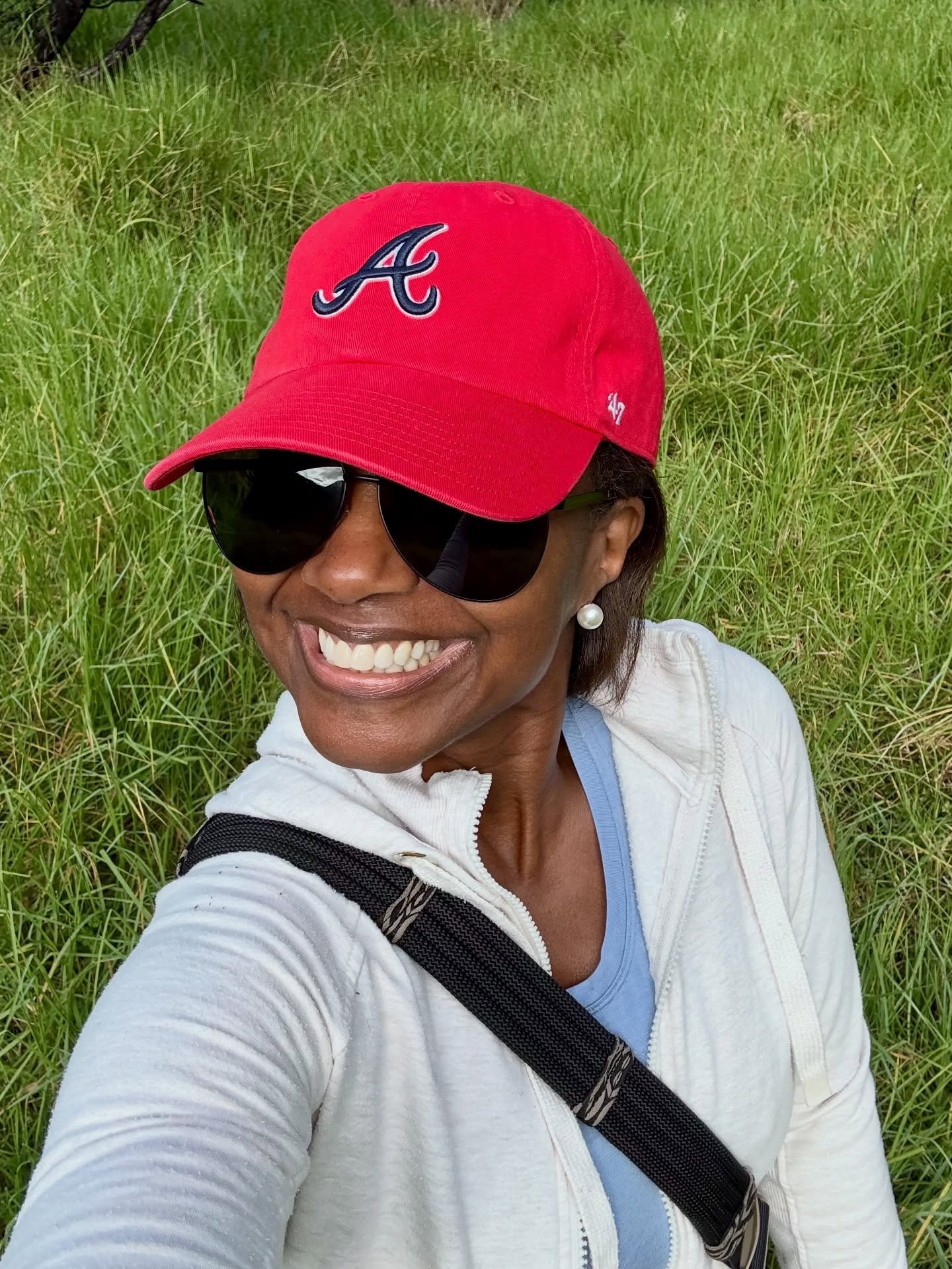 #Day26 Every Saturday I&rsquo;ve decided to try a new track and today headed down to #bethellsbeach to walk #lakewainamu ☀️ This place never ceases to amaze me &mdash; never imagined climbing up sand dunes! 😊 #beingshealove #herowngroove