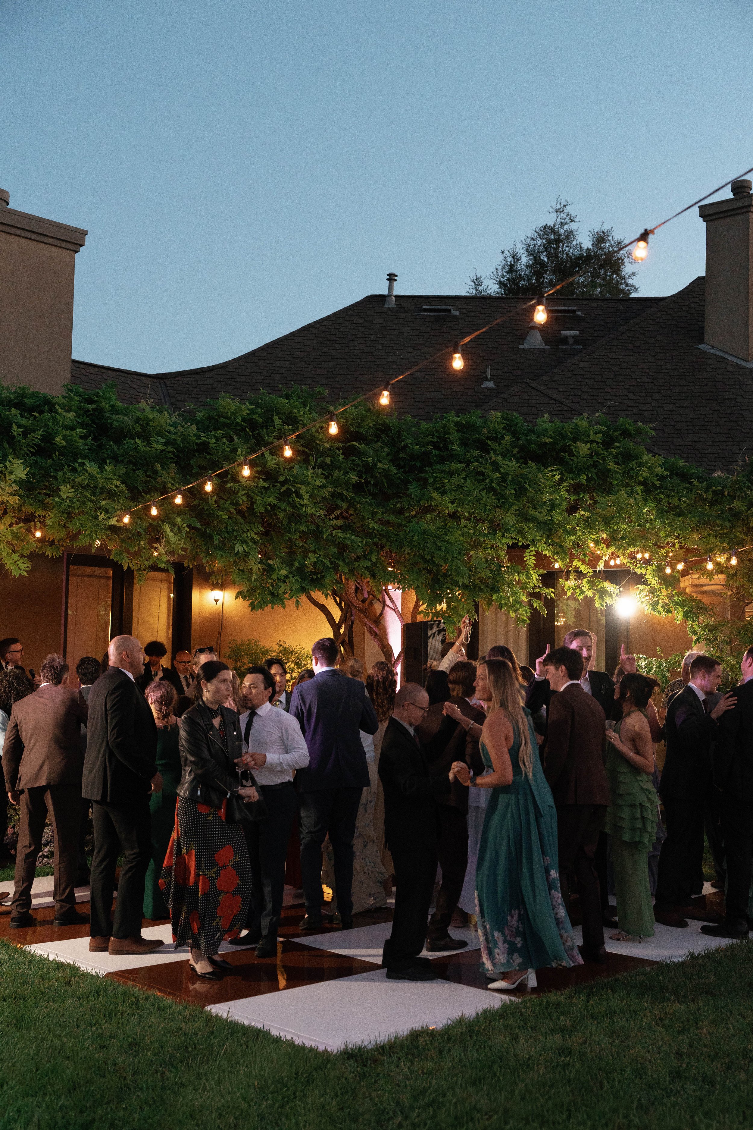 JULIEJORDAN_BROOKEANDJOSH_GRAMMVINEYARD_PREVIEW-97.jpg