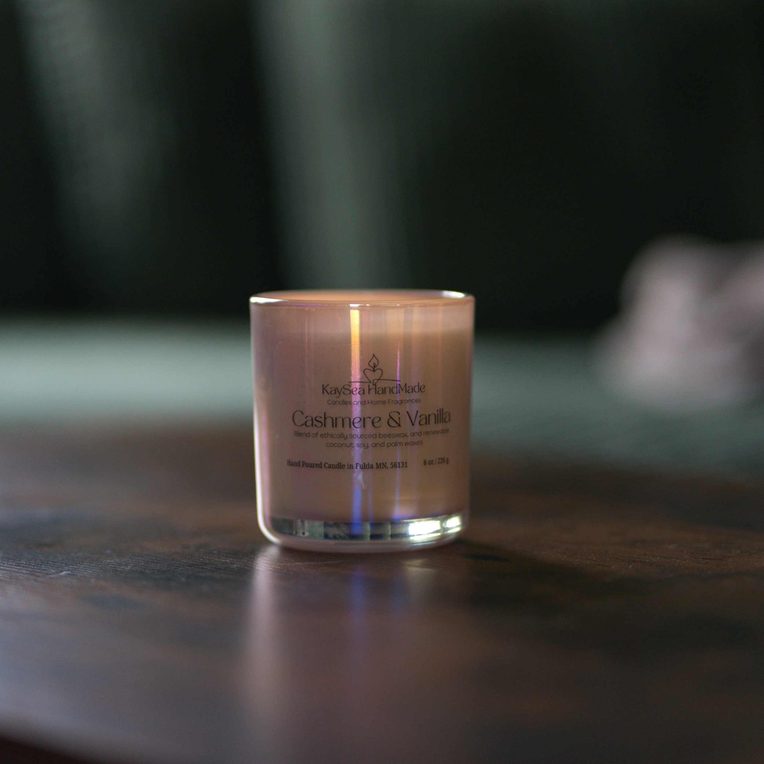 8 oz Cashmere and Vanilla