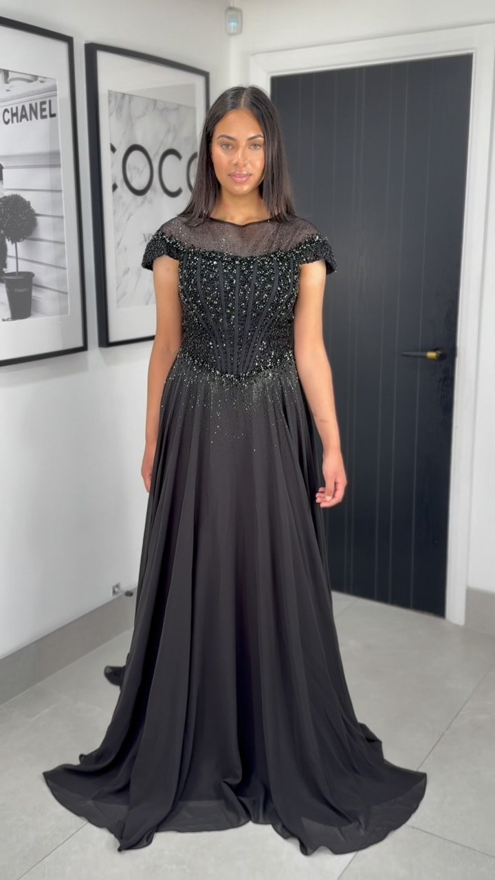The gown version.
#fashion #outfitinspo #fashioninspo #jorjasmithedit