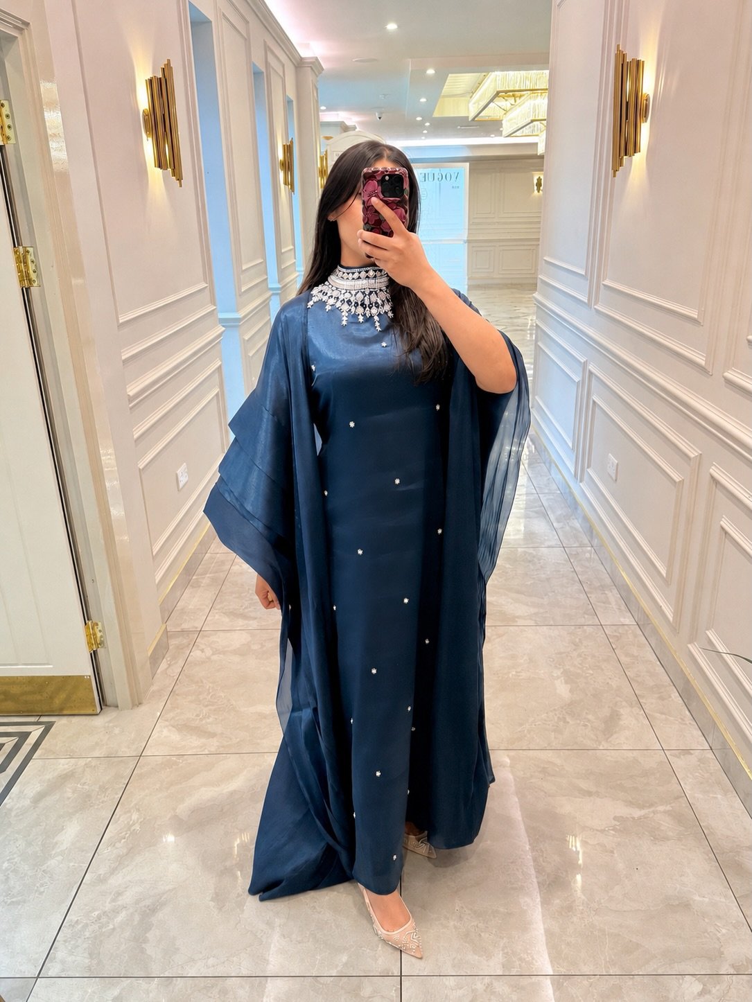 Last minute outfit decision from my shop&hellip; turned into my most complimented look ever ✨

#weddingguest #indianfashion #indianwedding #pakistanifashion #pakistanistreetstyle