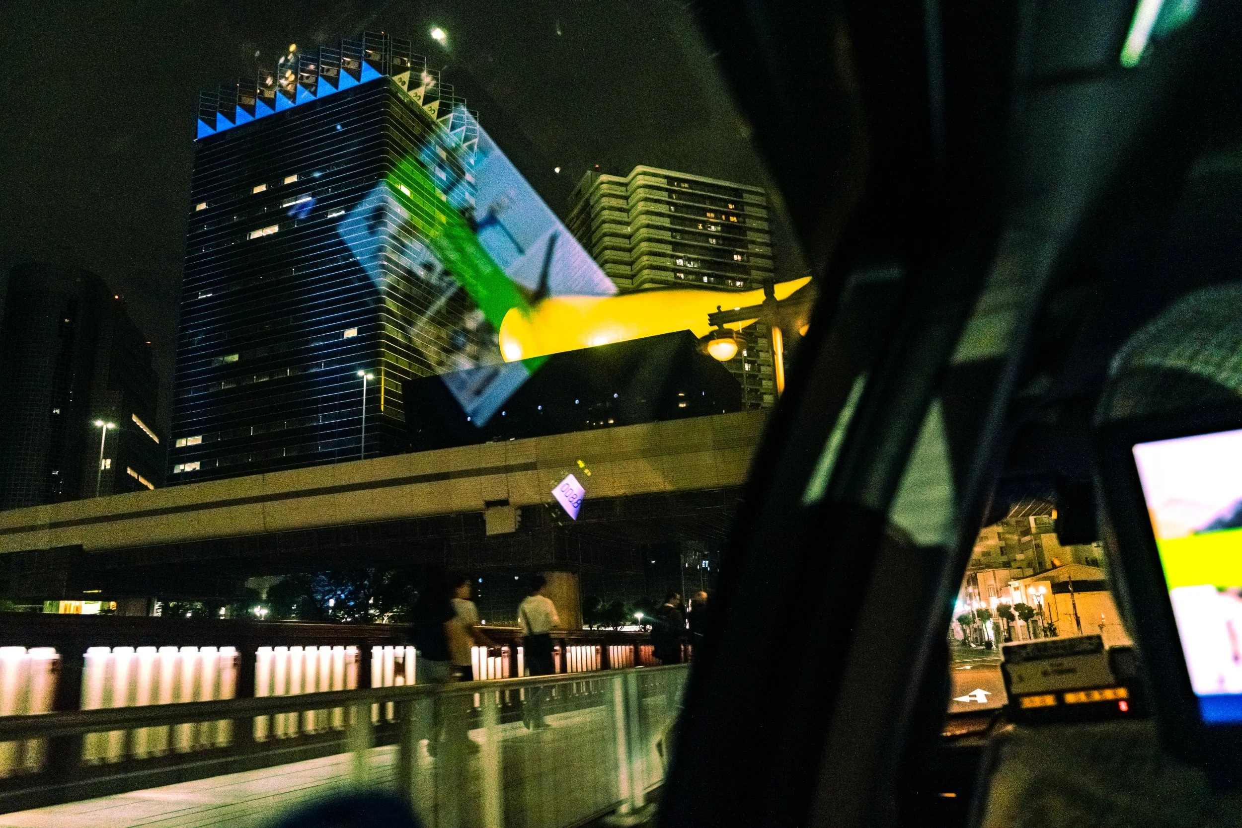 12-39-TOKYO-TAXI-BD.jpg