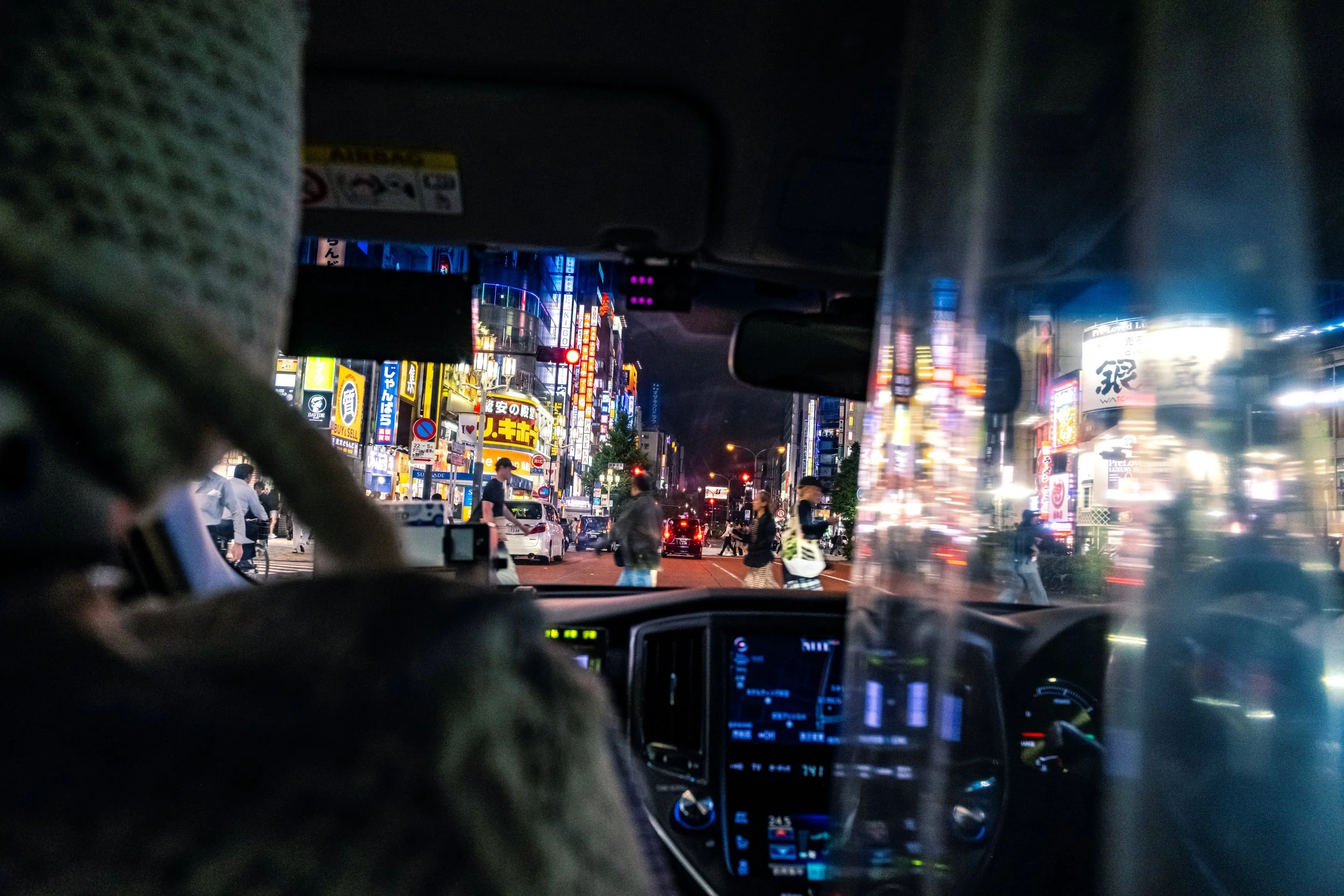 20-18-TOKYO-TAXI-BD.jpg