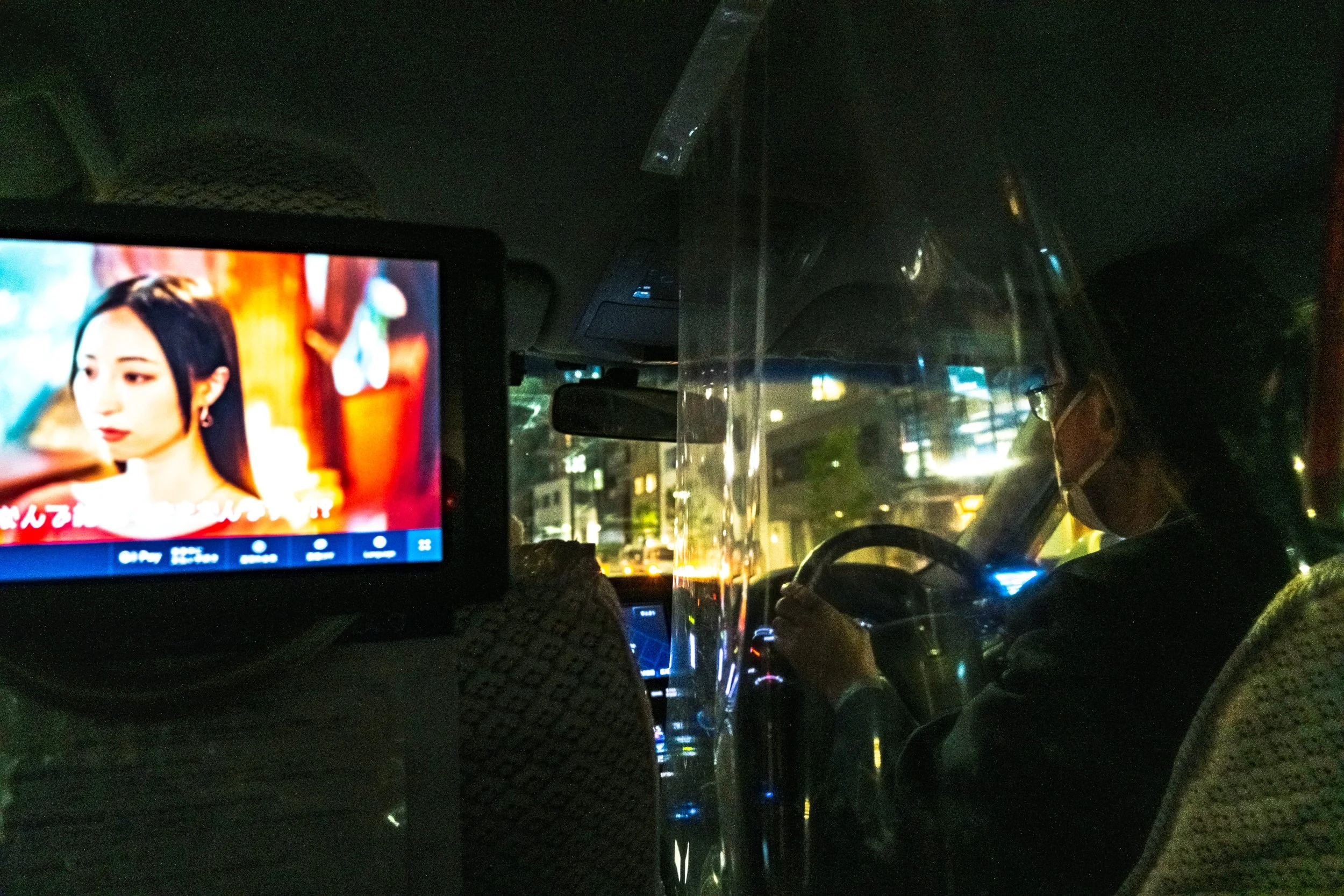 09-01-TOKYO-TAXI-BD.jpg