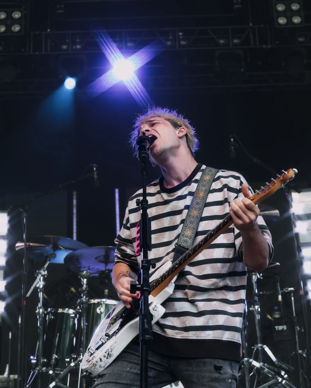 8.24.25 BADFLOWER-18 Large.jpeg