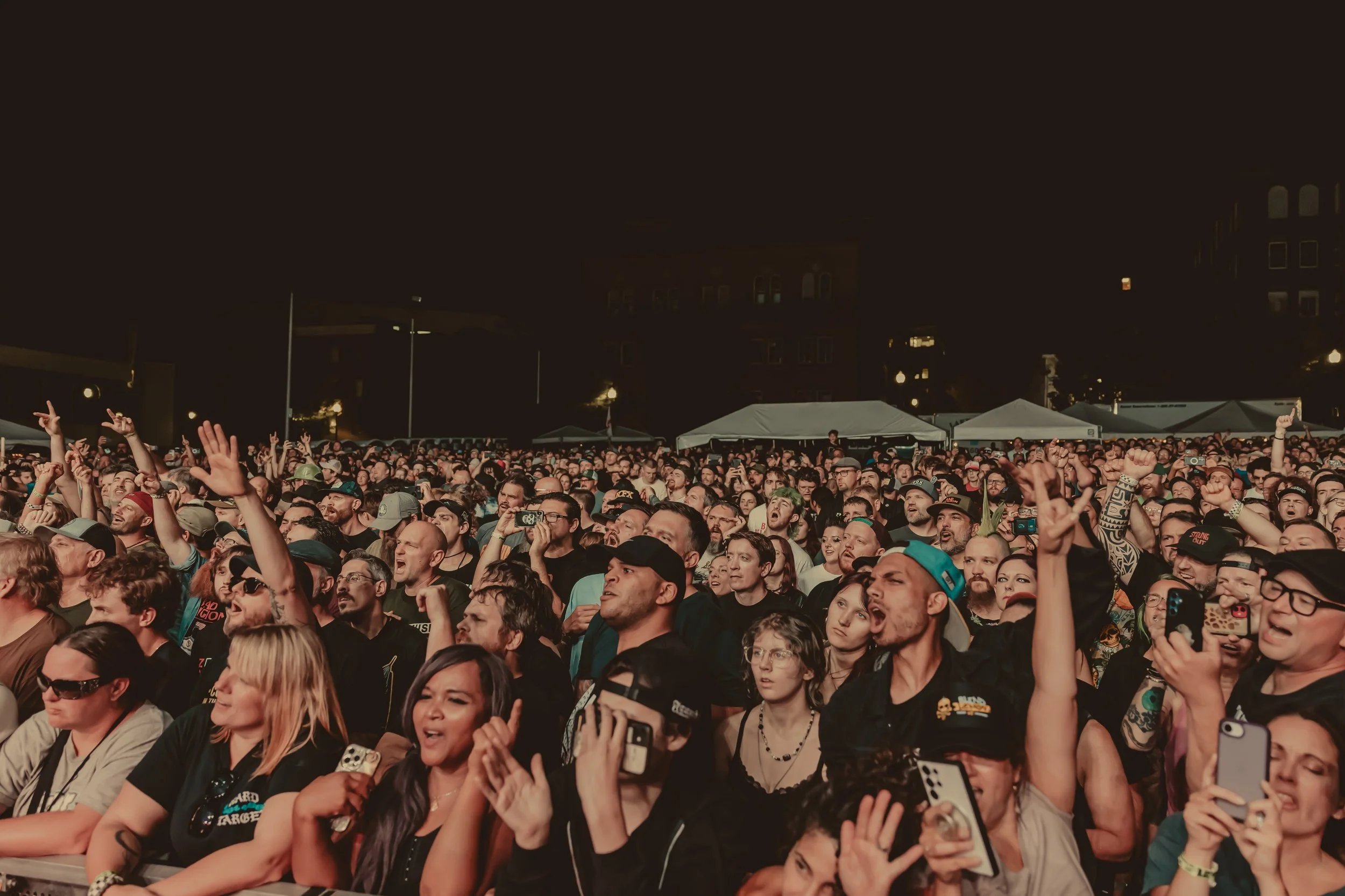 WorcesterCrowd30.jpg