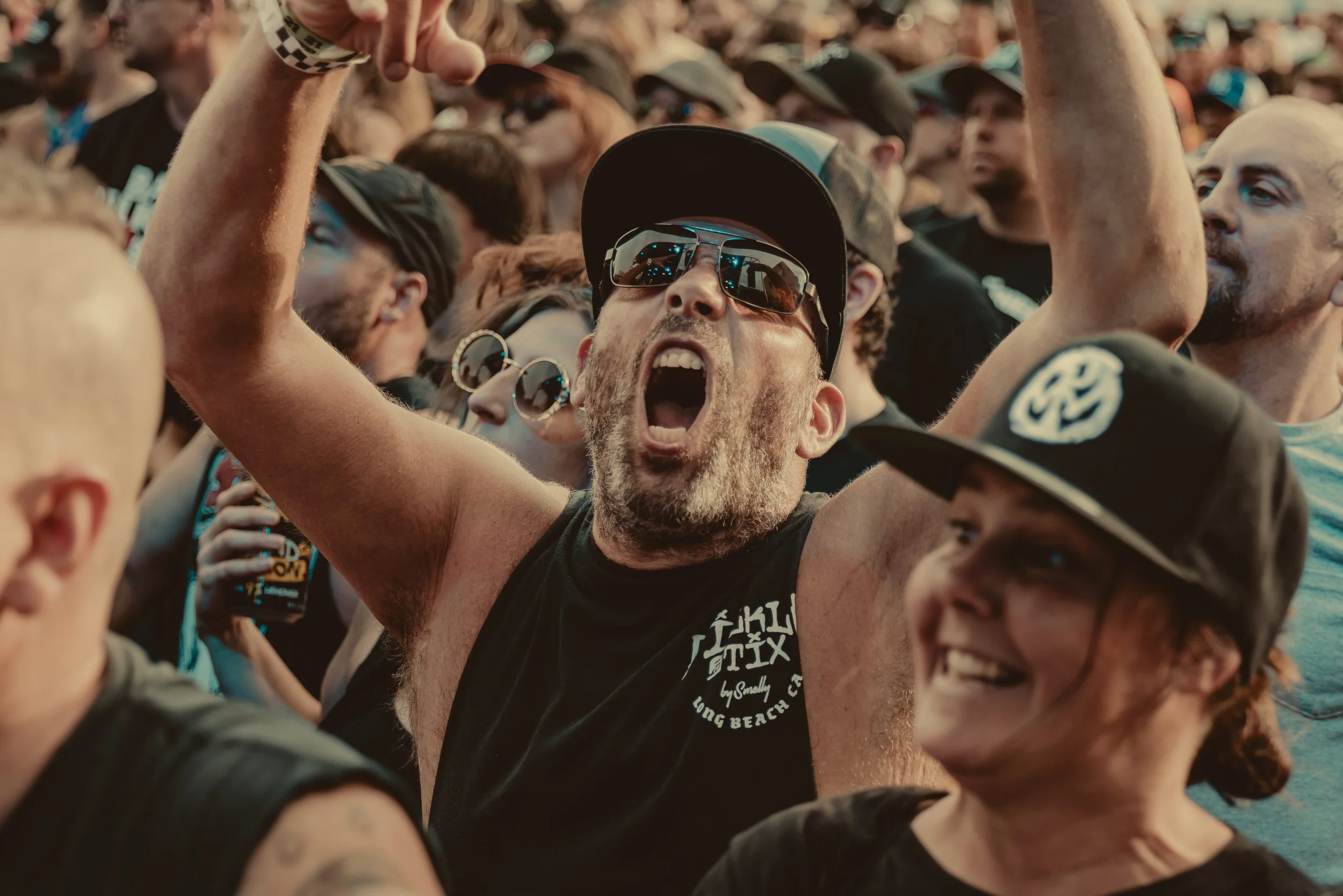 WorcesterCrowd23.jpg