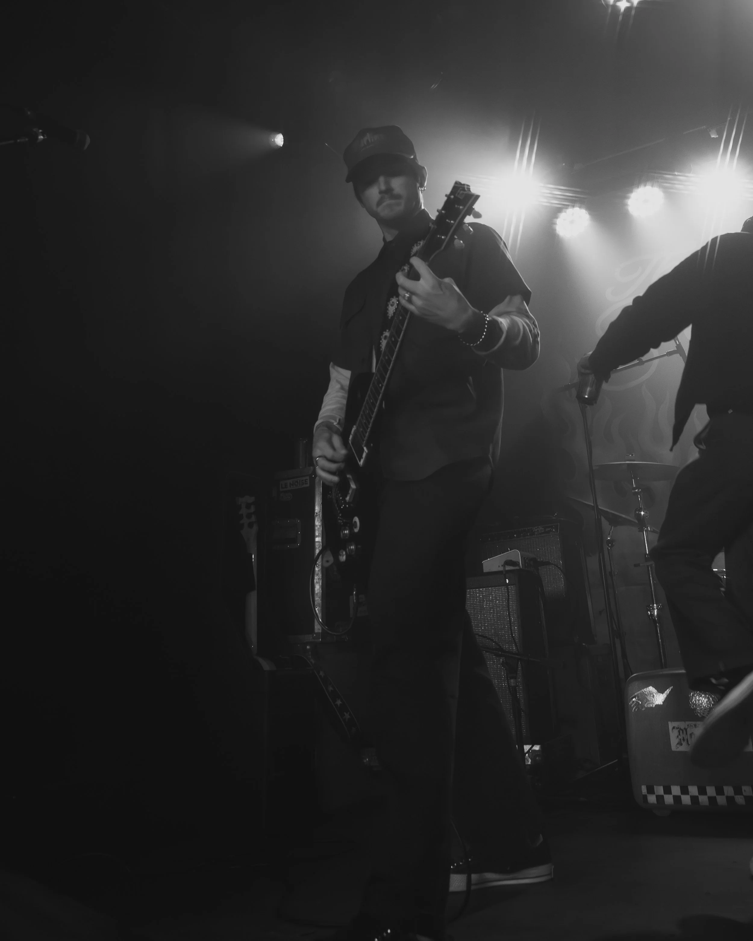 2026-04-30-the-mainliners-a&r-bar-columbus-ohio-3.jpg