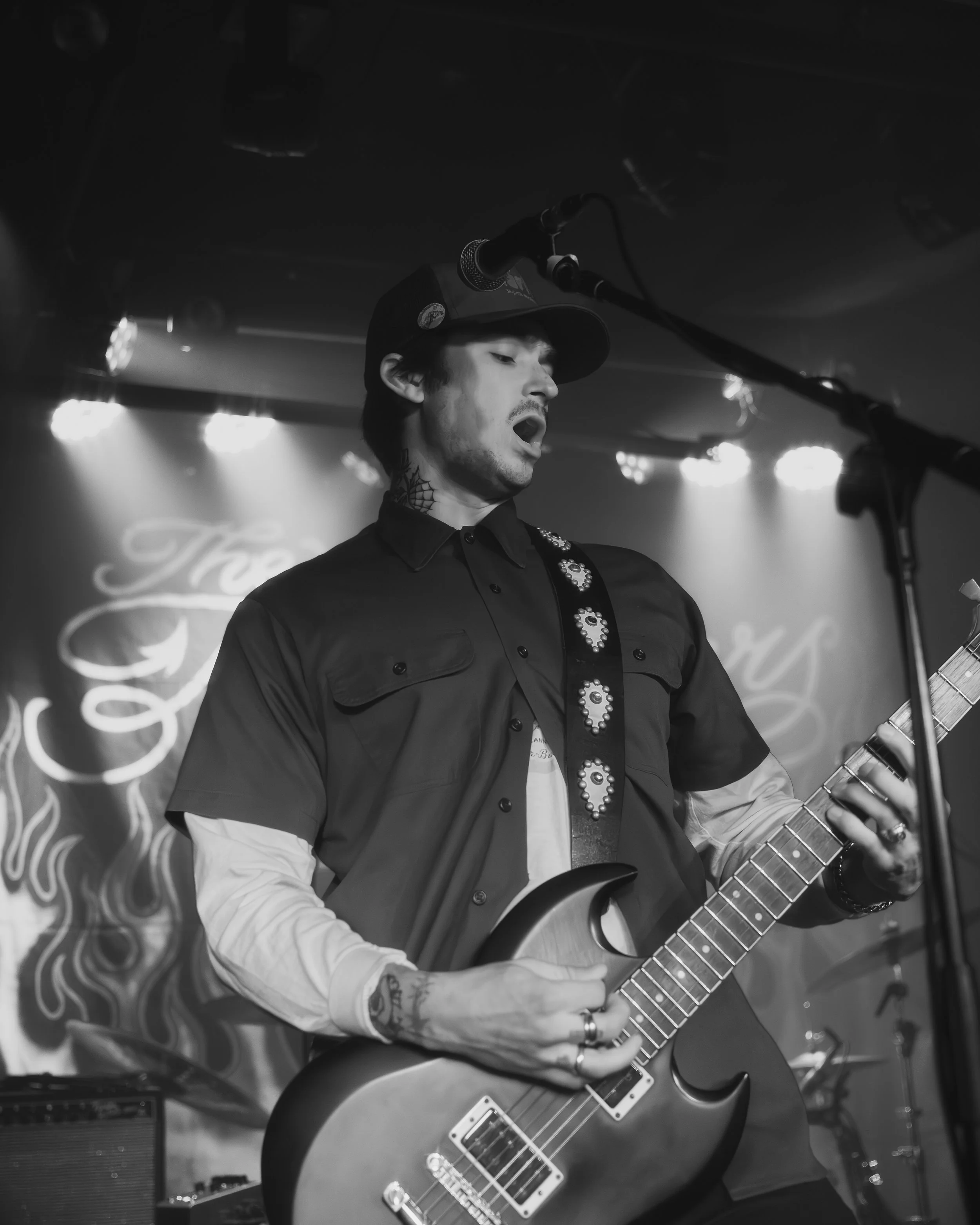 2026-04-30-the-mainliners-a&r-bar-columbus-ohio-20.jpg